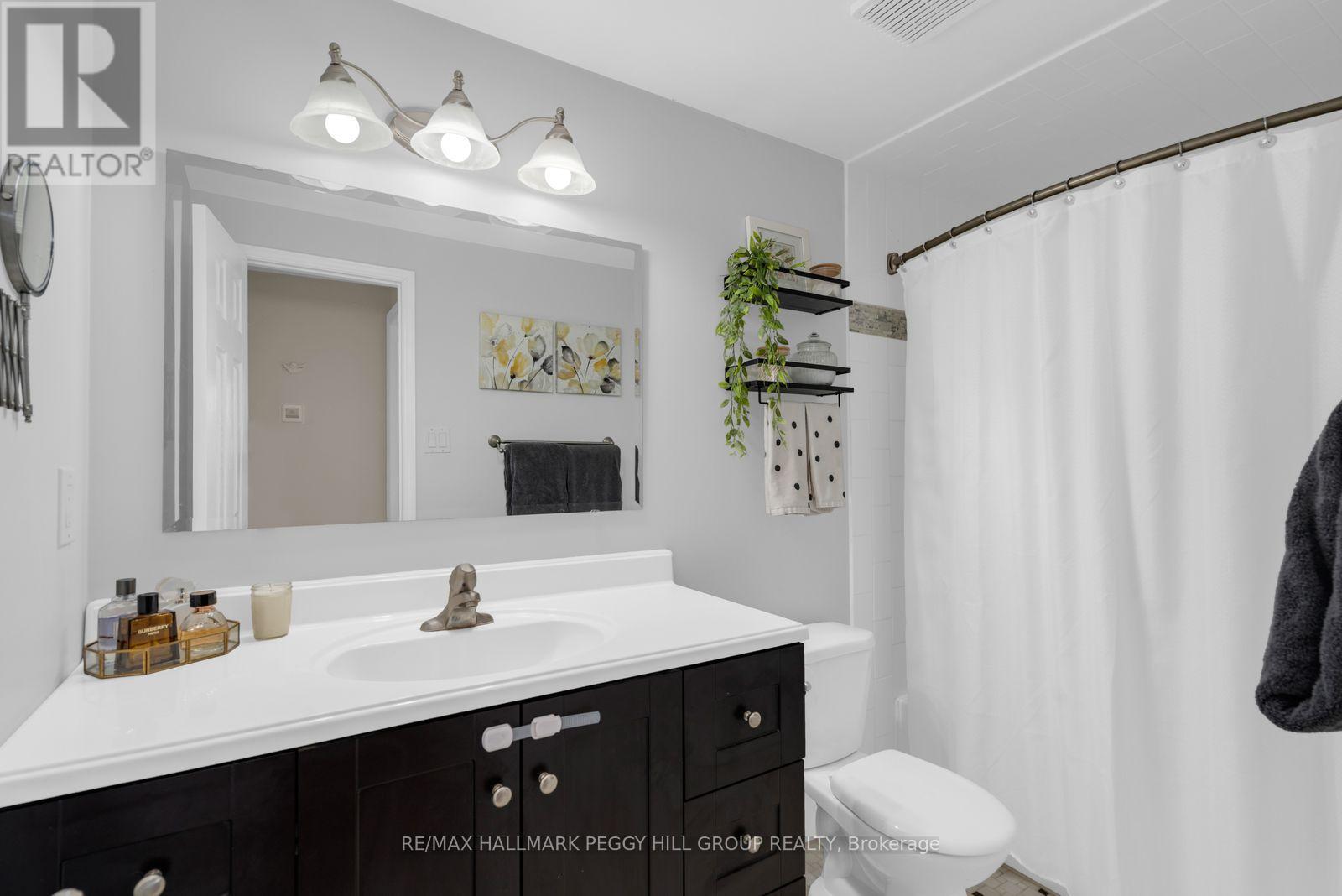 295 Galloway Boulevard Property Photo 11