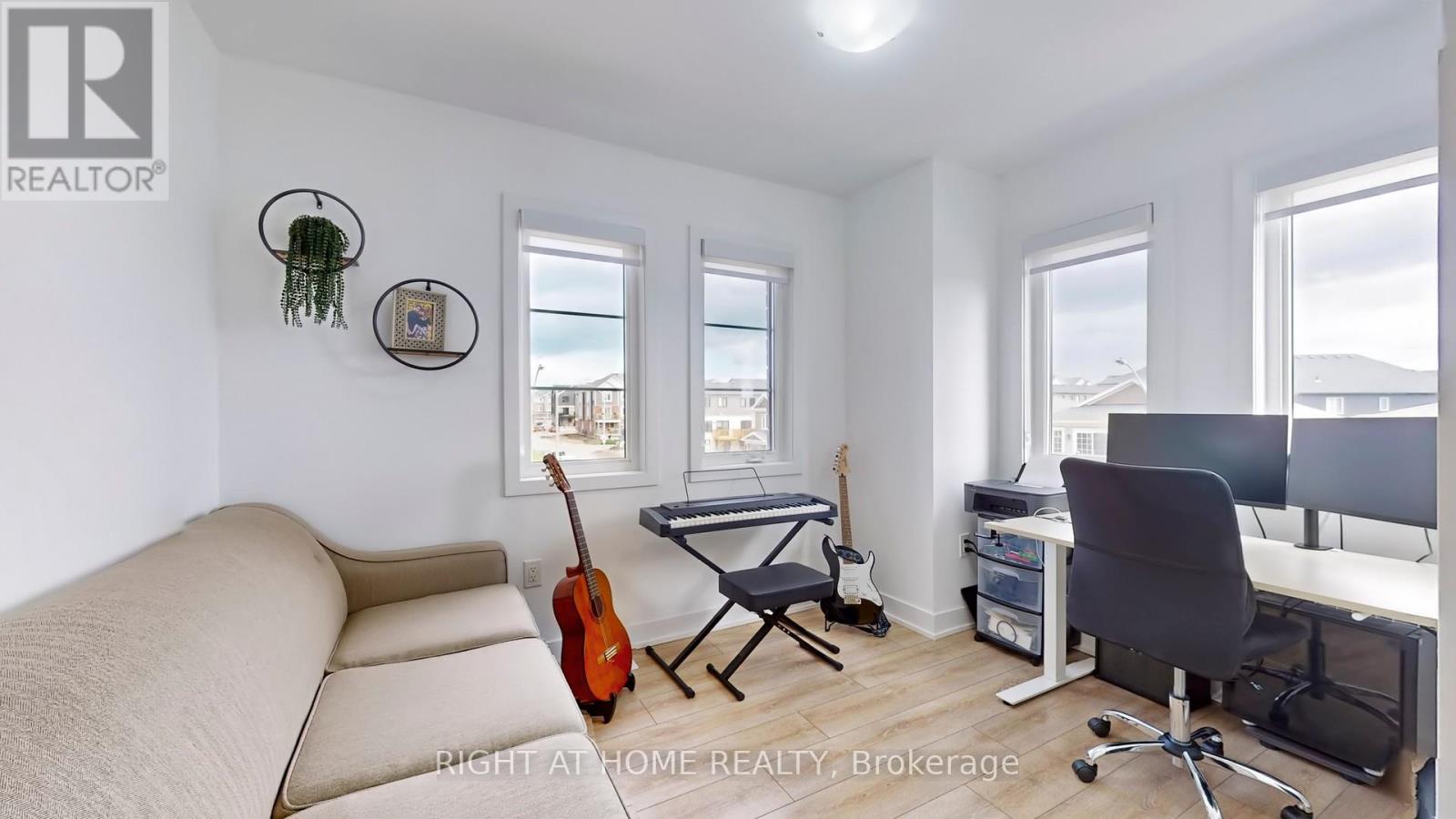 1 Pumpkin Corner Crescent Property Photo 10