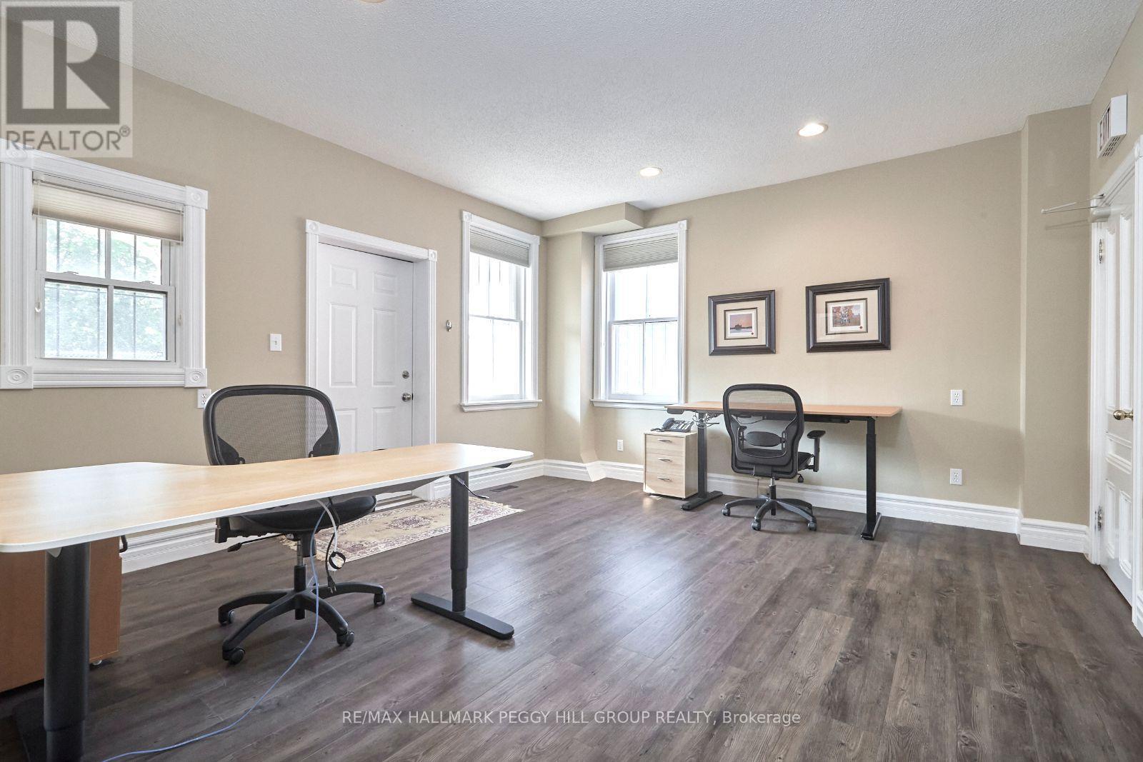 30 Mary Street Property Photo 6