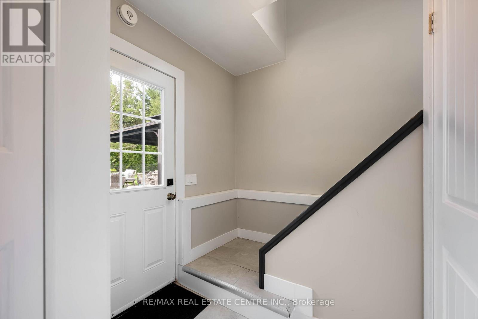 2570 Creemore Avenue Property Photo 35