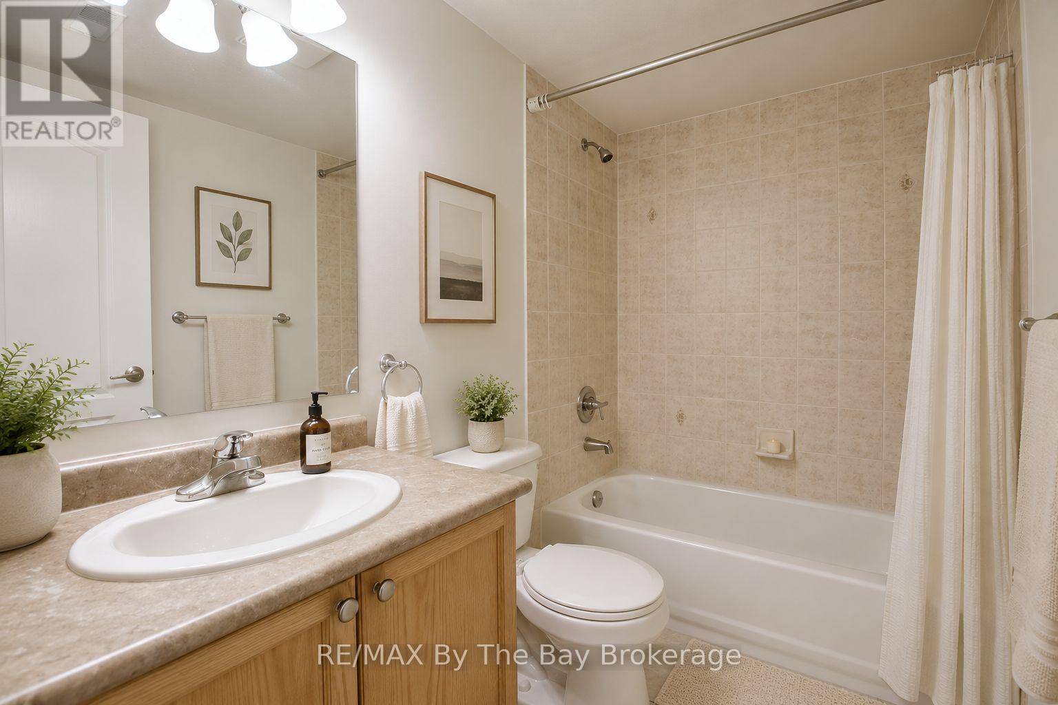 208 - 40 Mulligan Lane Property Photo 13
