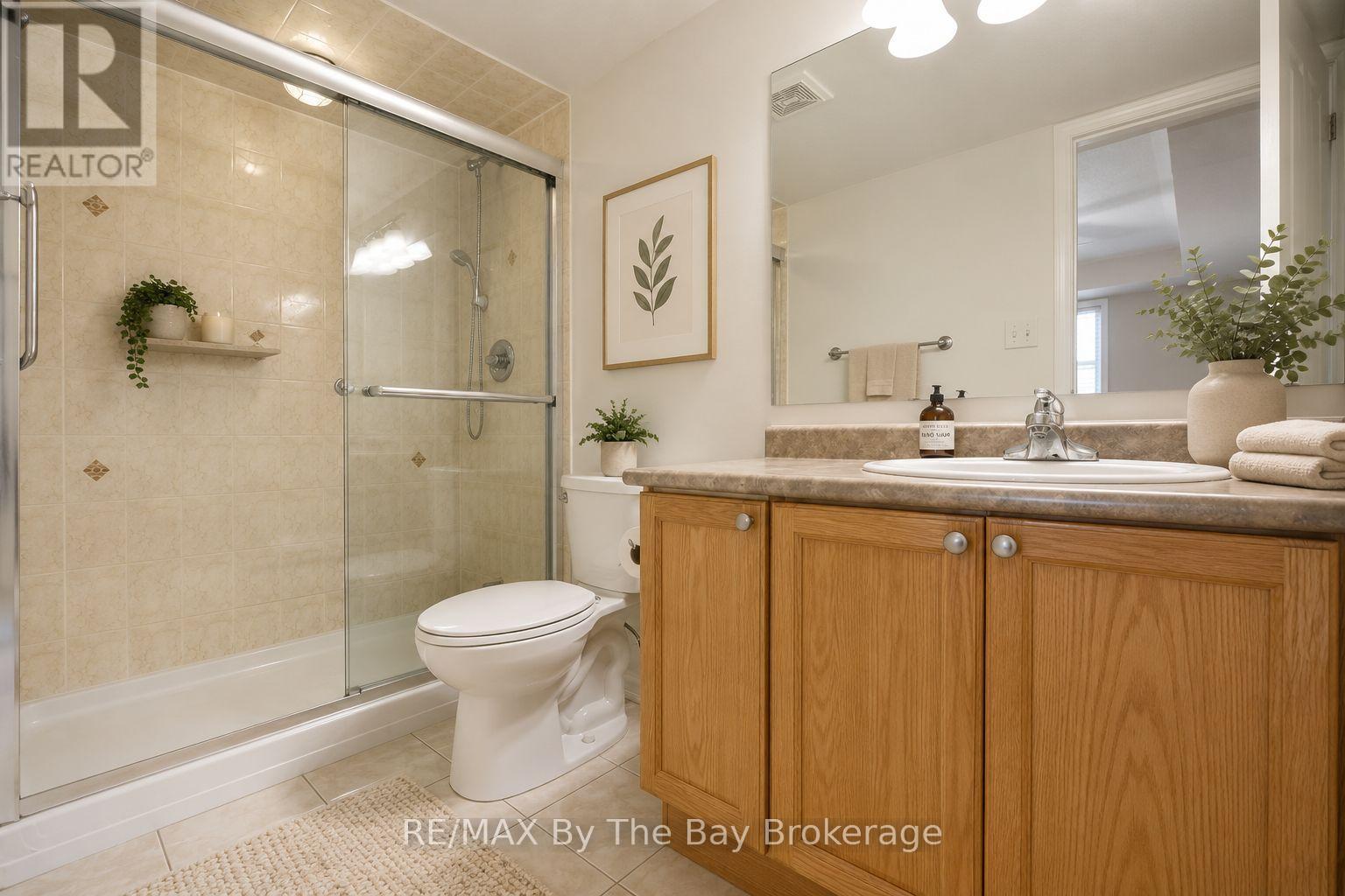 208 - 40 Mulligan Lane Property Photo 18