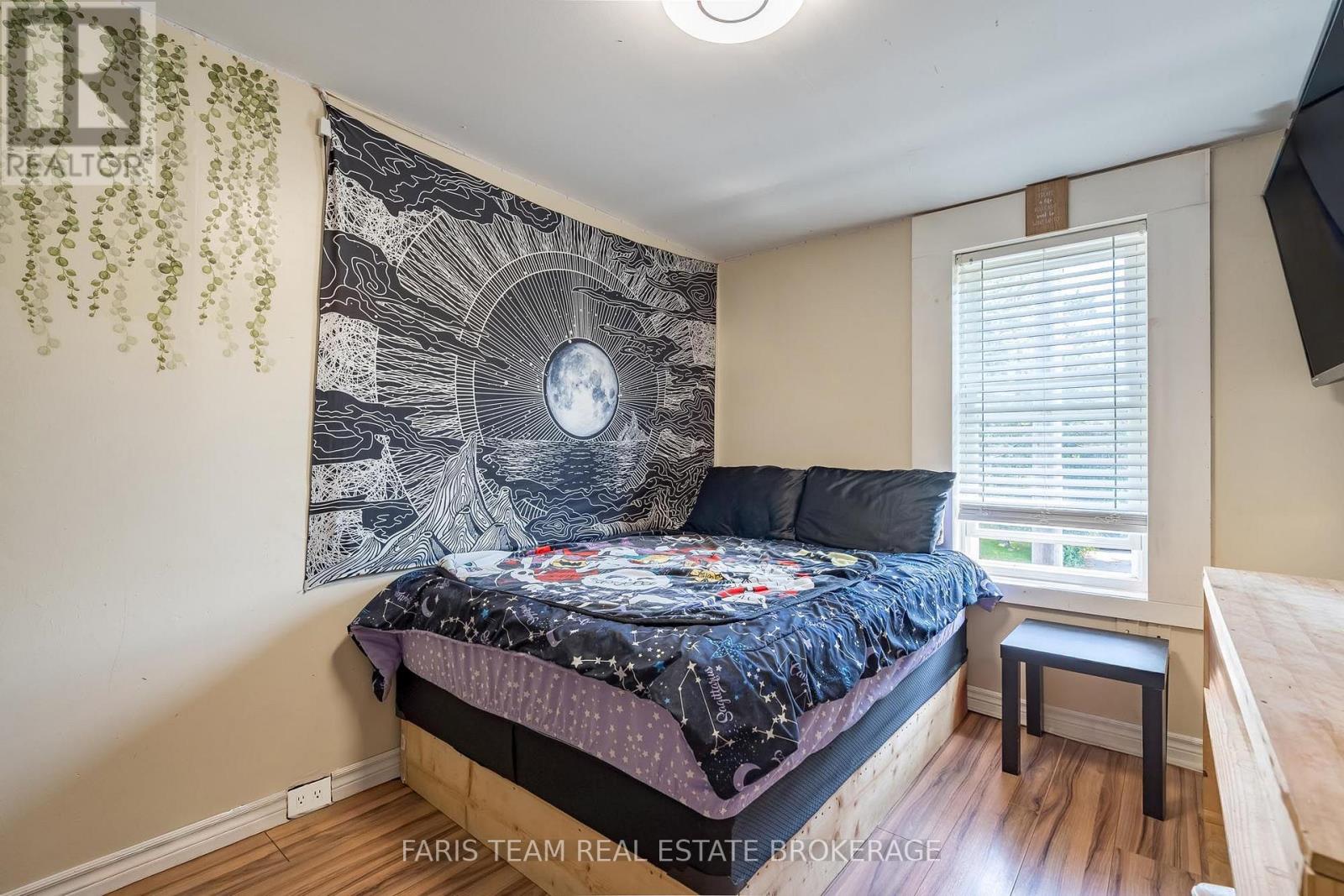 275 Gill Street Property Photo 12