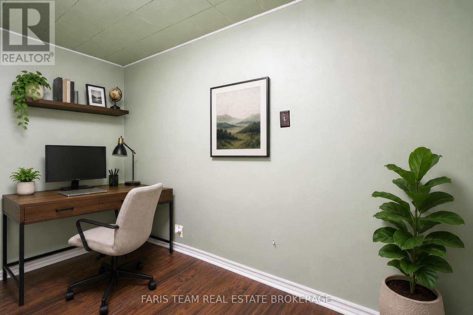 275 Gill Street Property Photo 13