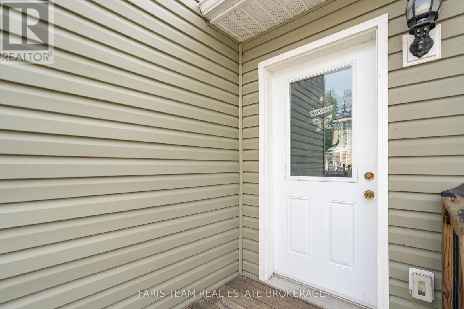 275 Gill Street Property Photo 16