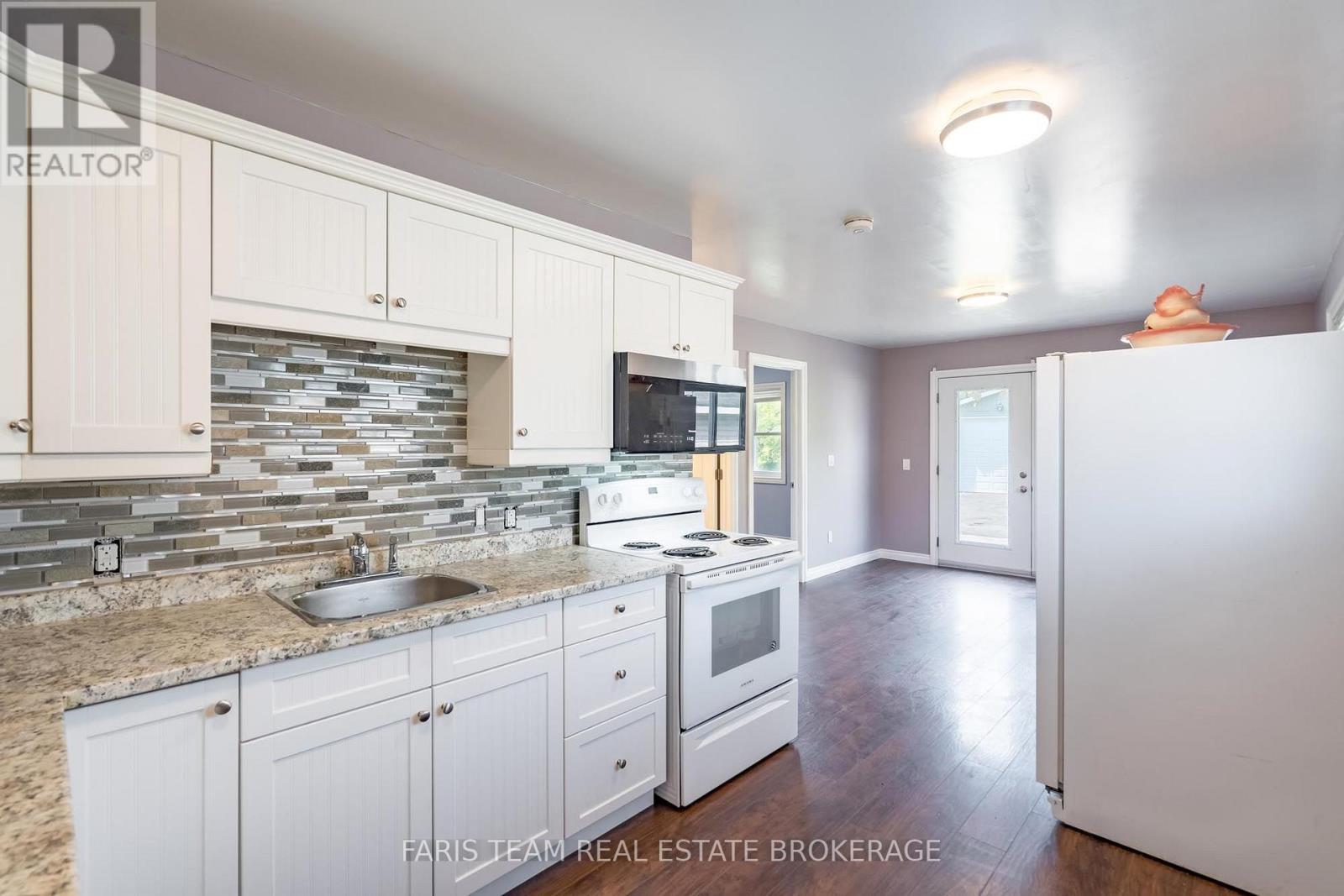 275 Gill Street Property Photo 18