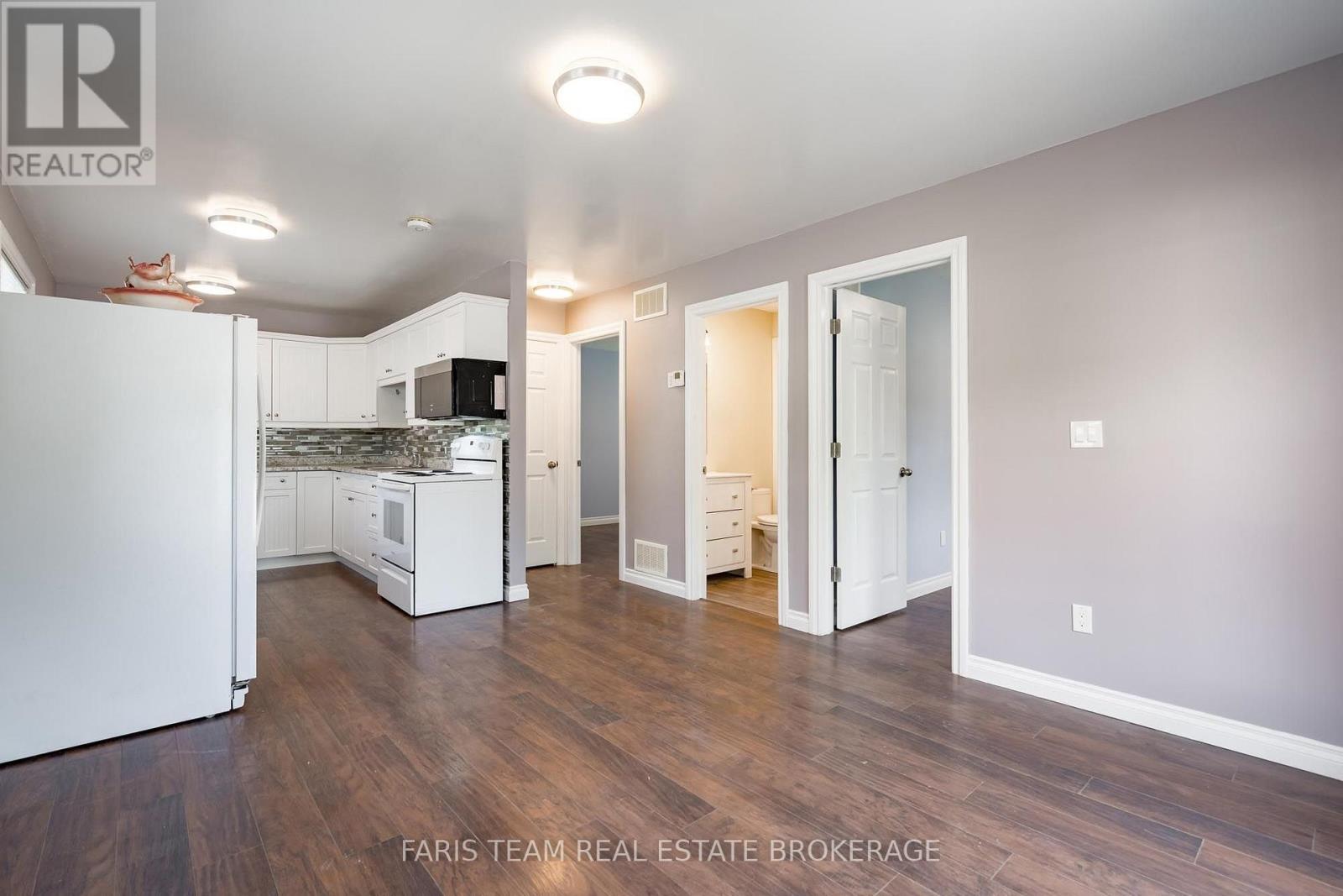 275 Gill Street Property Photo 23