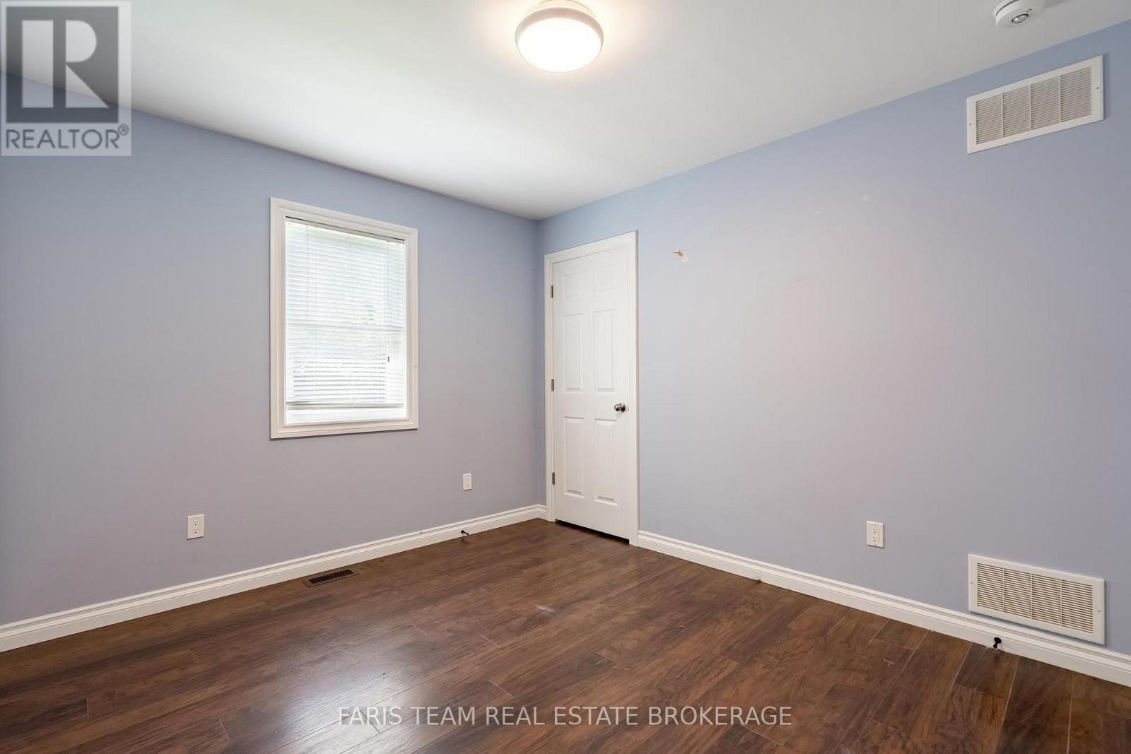 275 Gill Street Property Photo 27