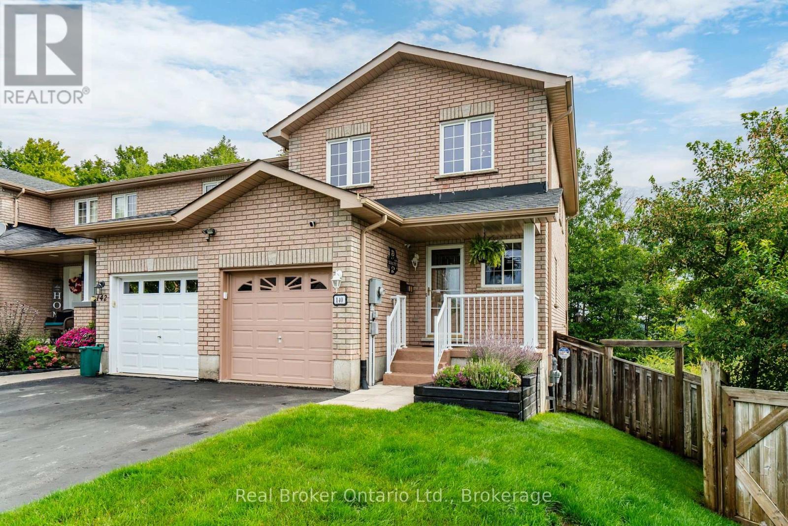 140 SOUTHWINDS CRESCENT