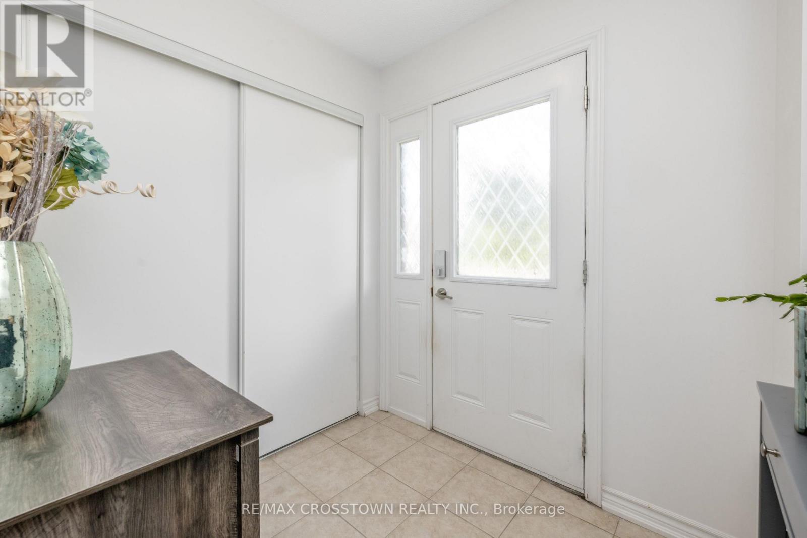 2 - 43 Madelaine Drive Property Photo 5