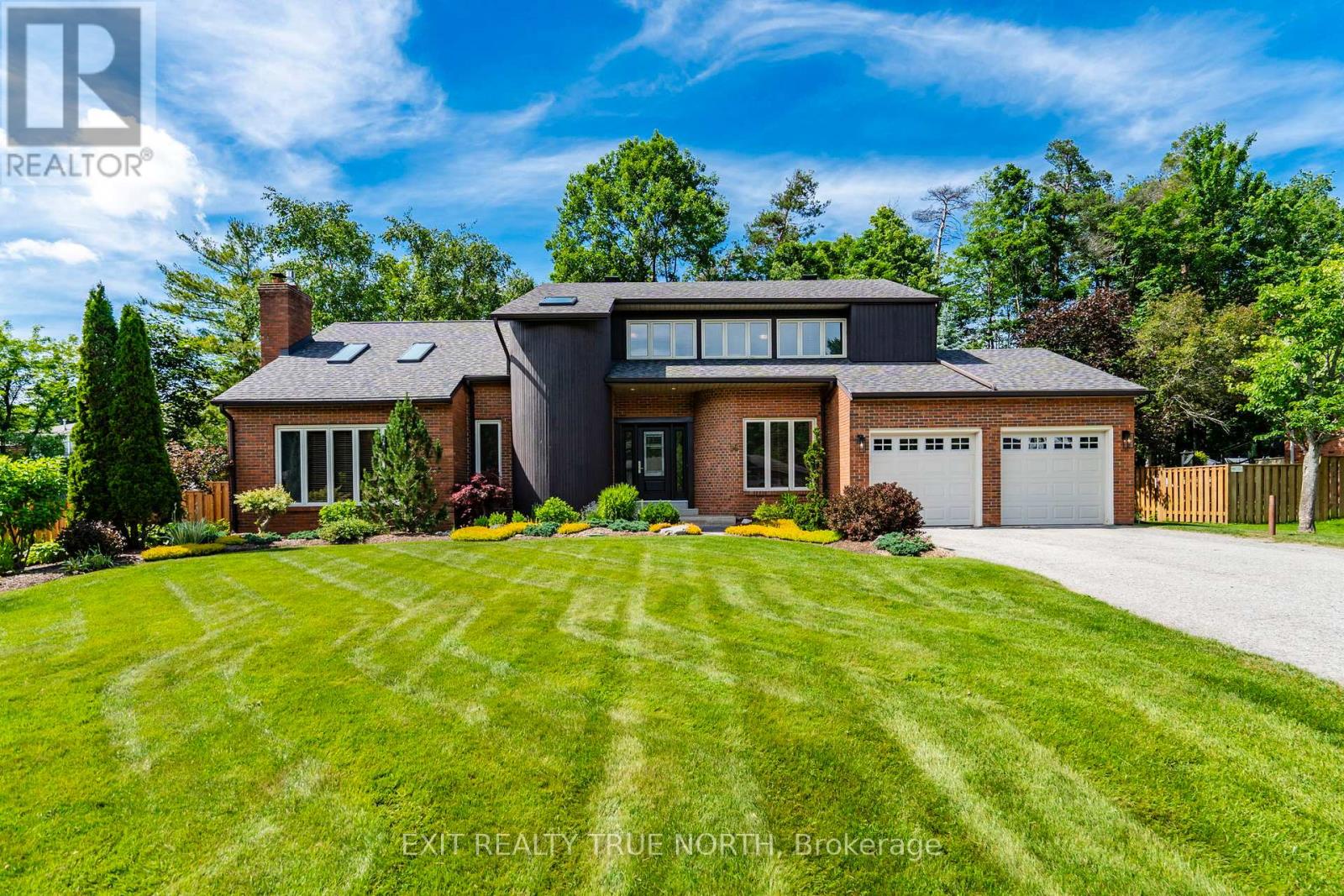 14 ROSEWOOD AVENUE Property Photo 1