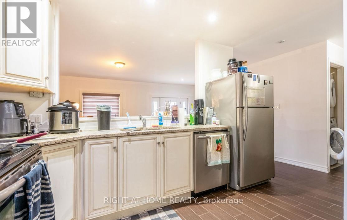 #1 - 180 Blake Street Property Photo 8