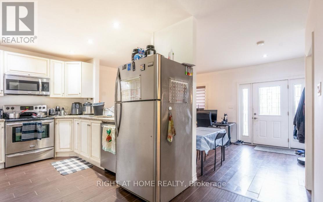#1 - 180 Blake Street Property Photo 11