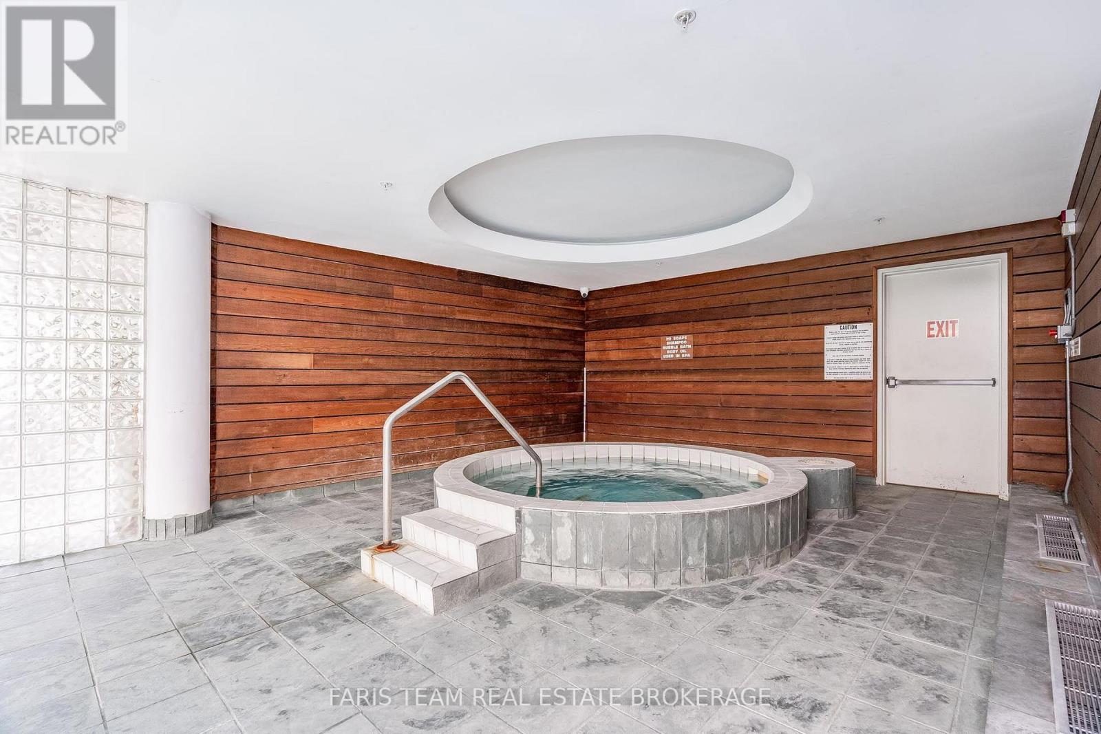 1011 - 150 Dunlop Street E Property Photo 35