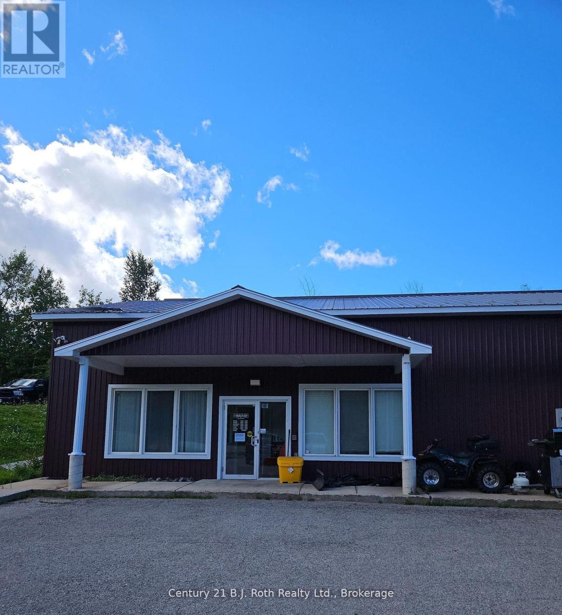 174 Pillsbury Drive Property Photo 1