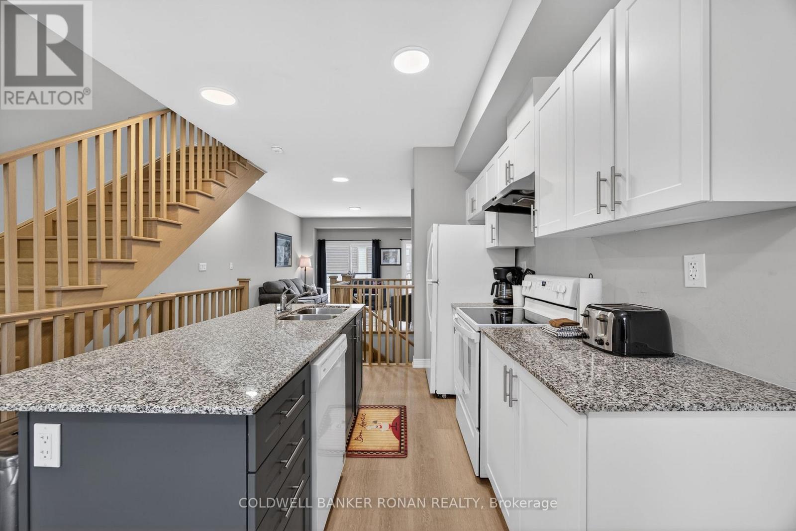 13 Winters Crescent Property Photo 12