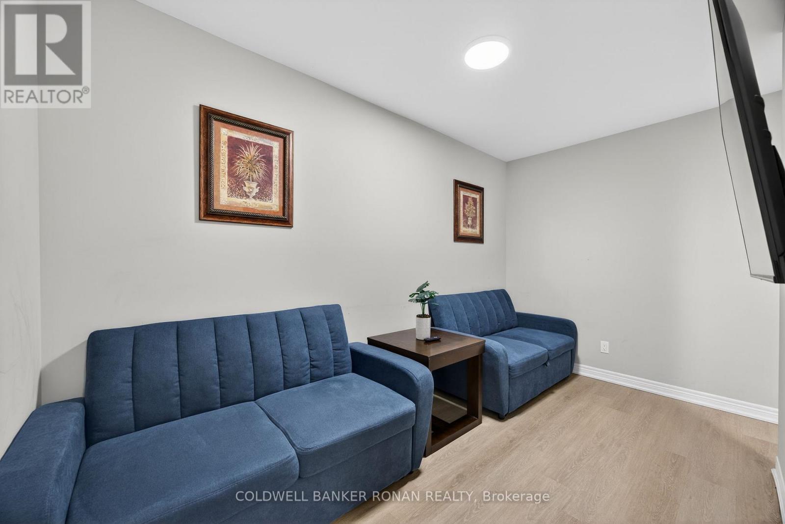 13 Winters Crescent Property Photo 22
