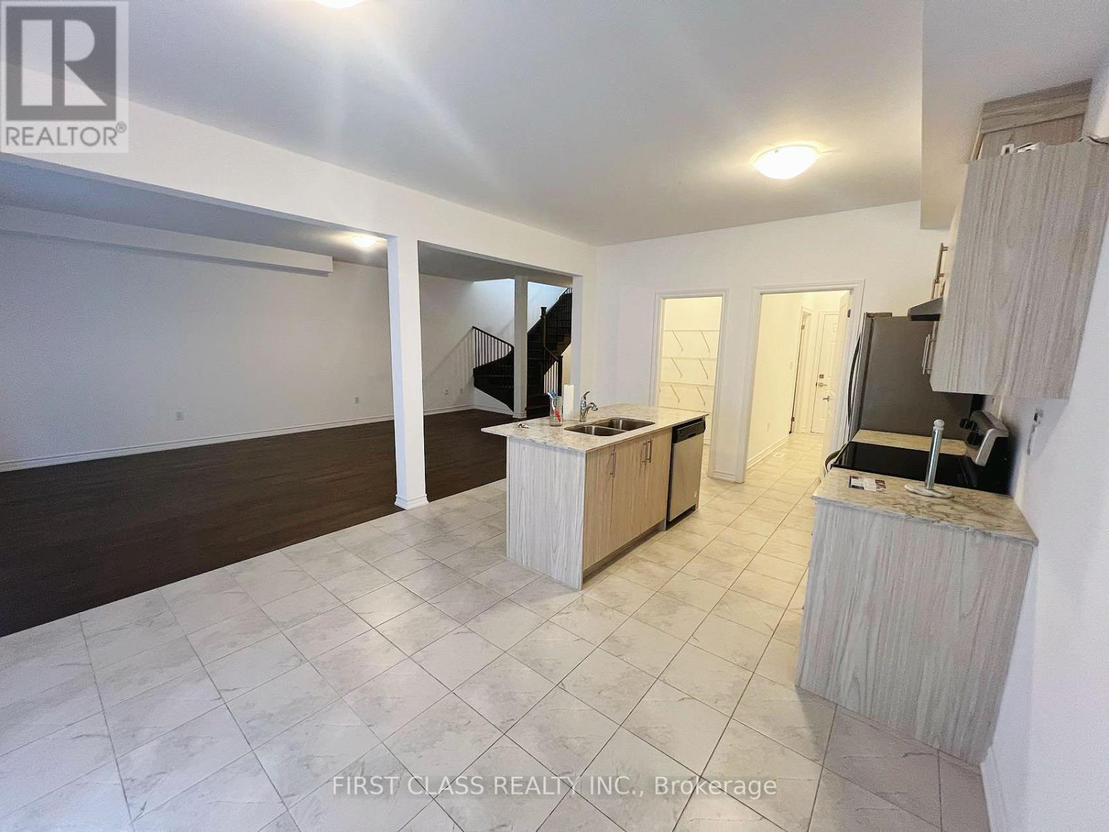 55 Wheatfield Road Property Photo 3