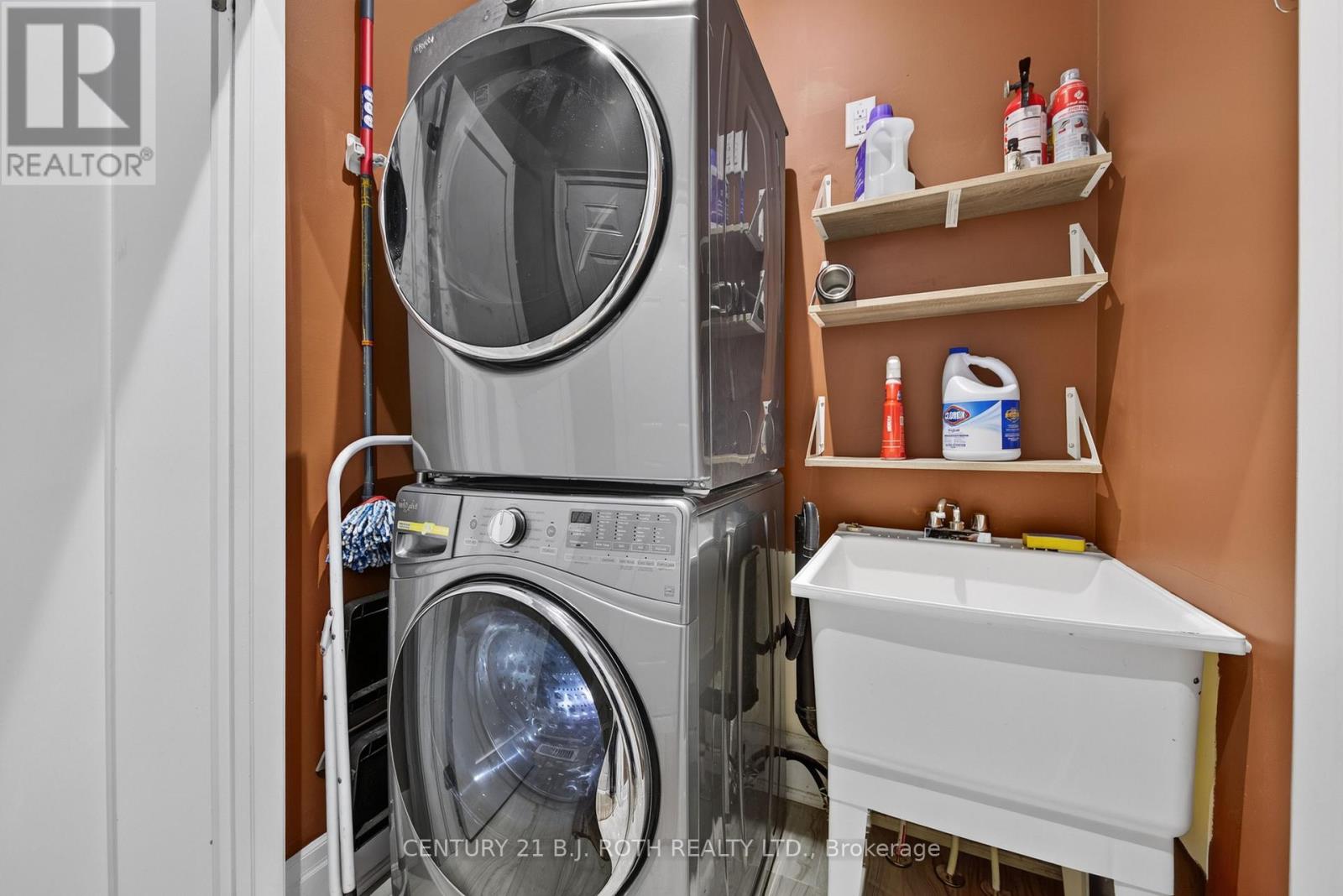 3306 Summerhill Way Property Photo 14