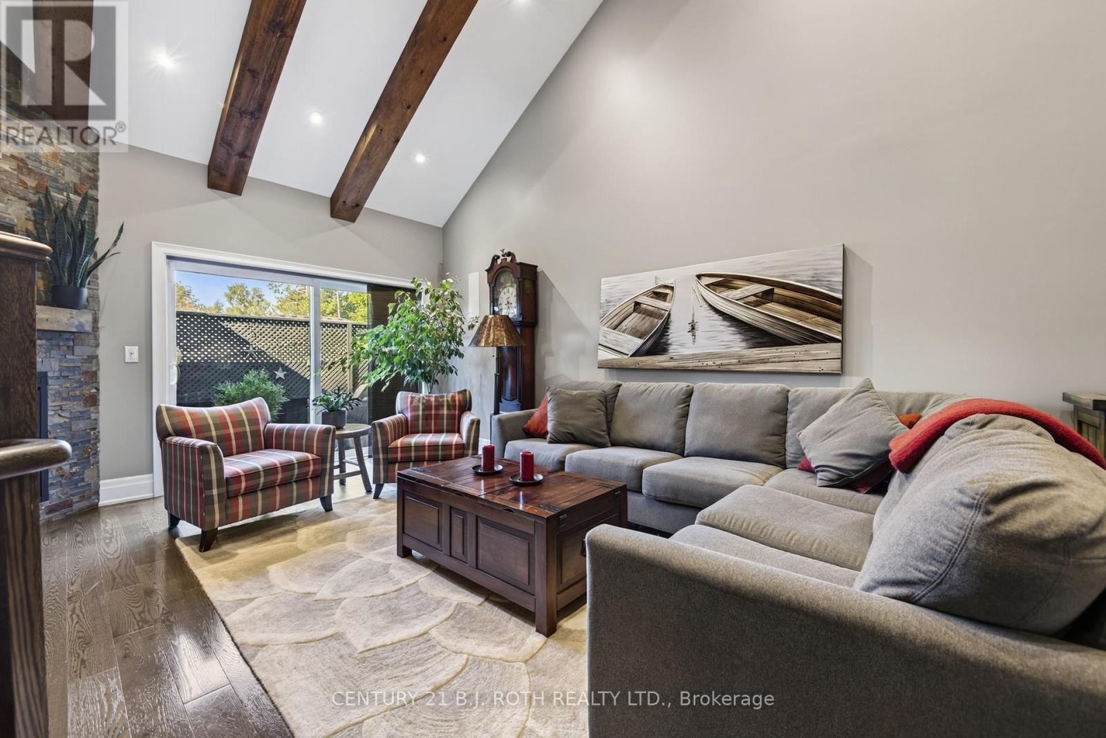 3306 Summerhill Way Property Photo 16