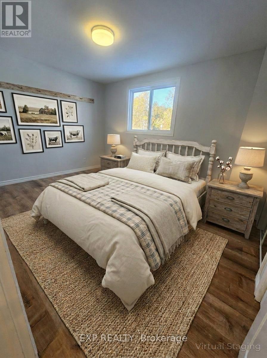 71 Lakeshore Road E Property Photo 11