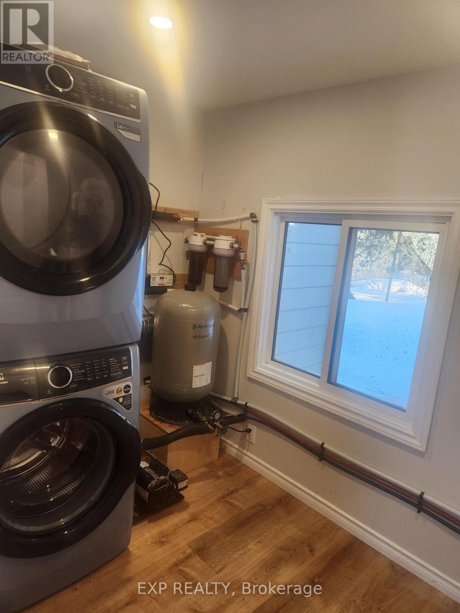 71 Lakeshore Road E Property Photo 13