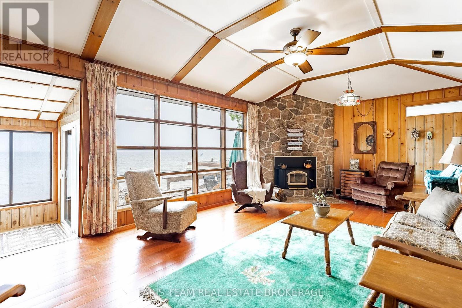 1697 Champlain Road Property Photo 7
