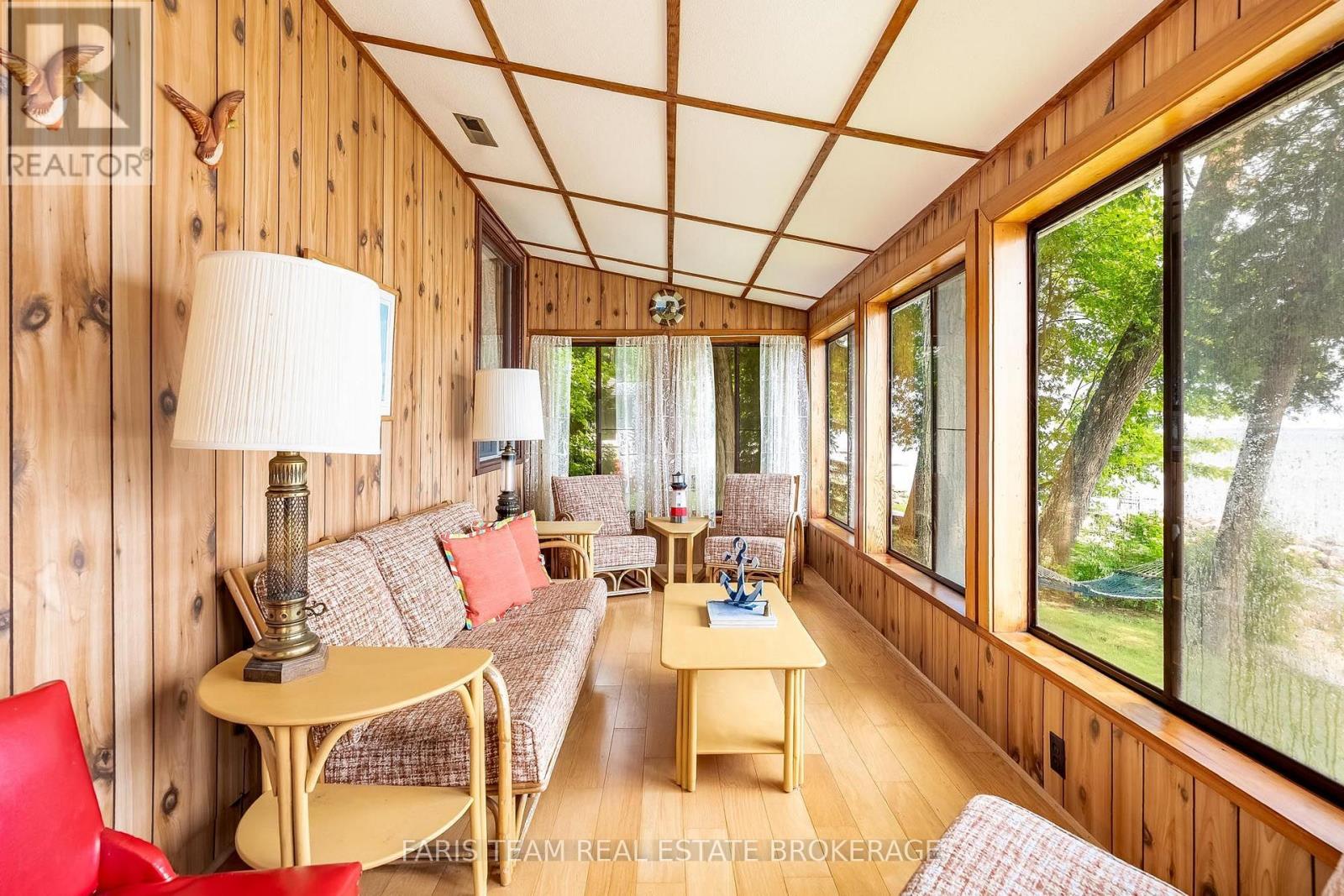 1697 Champlain Road Property Photo 10