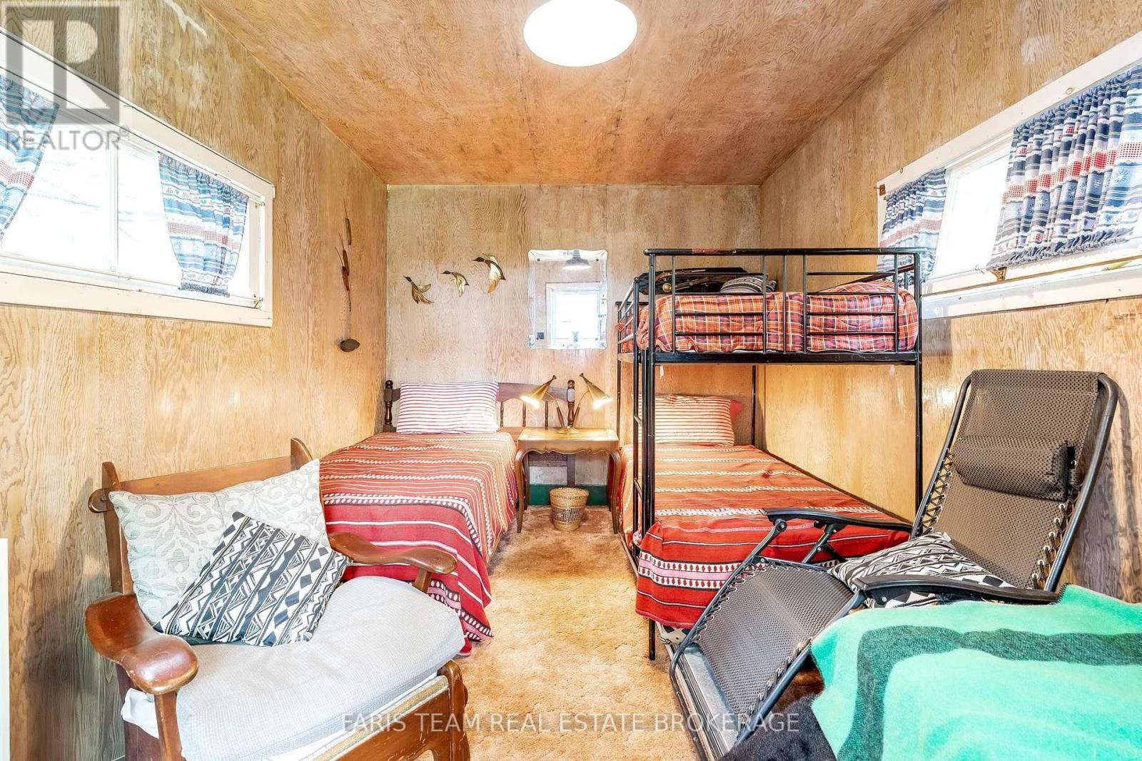 1697 Champlain Road Property Photo 17