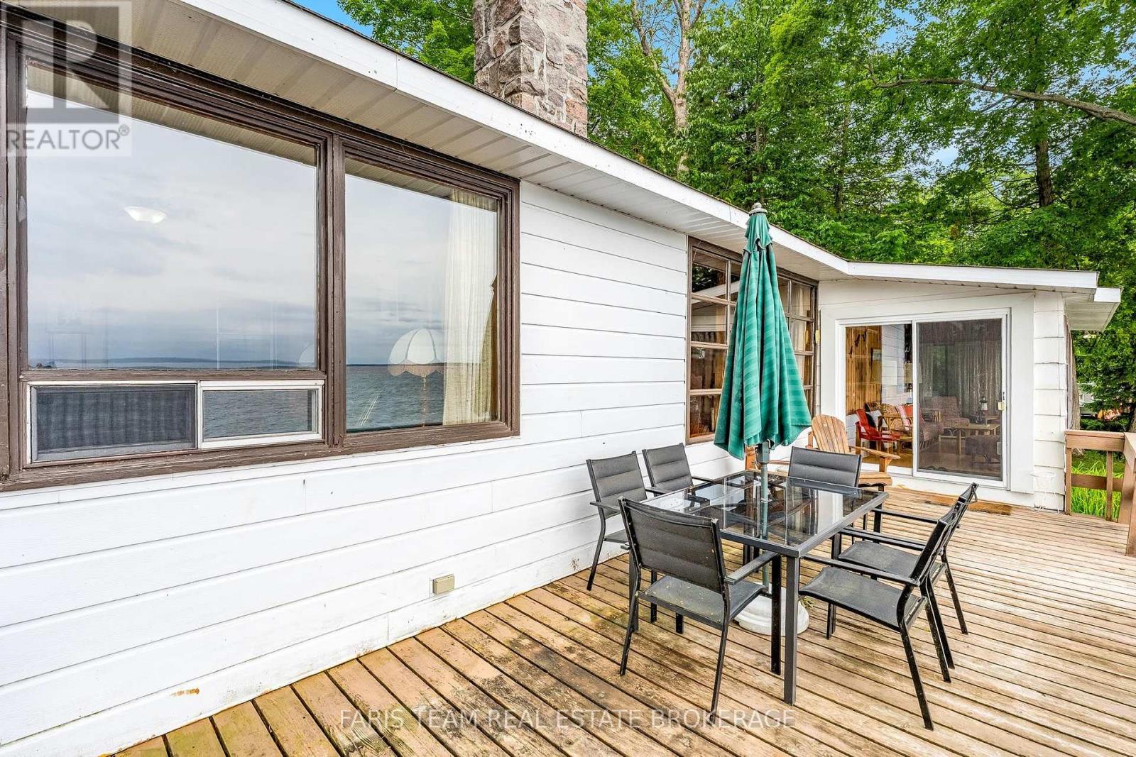 1697 Champlain Road Property Photo 18