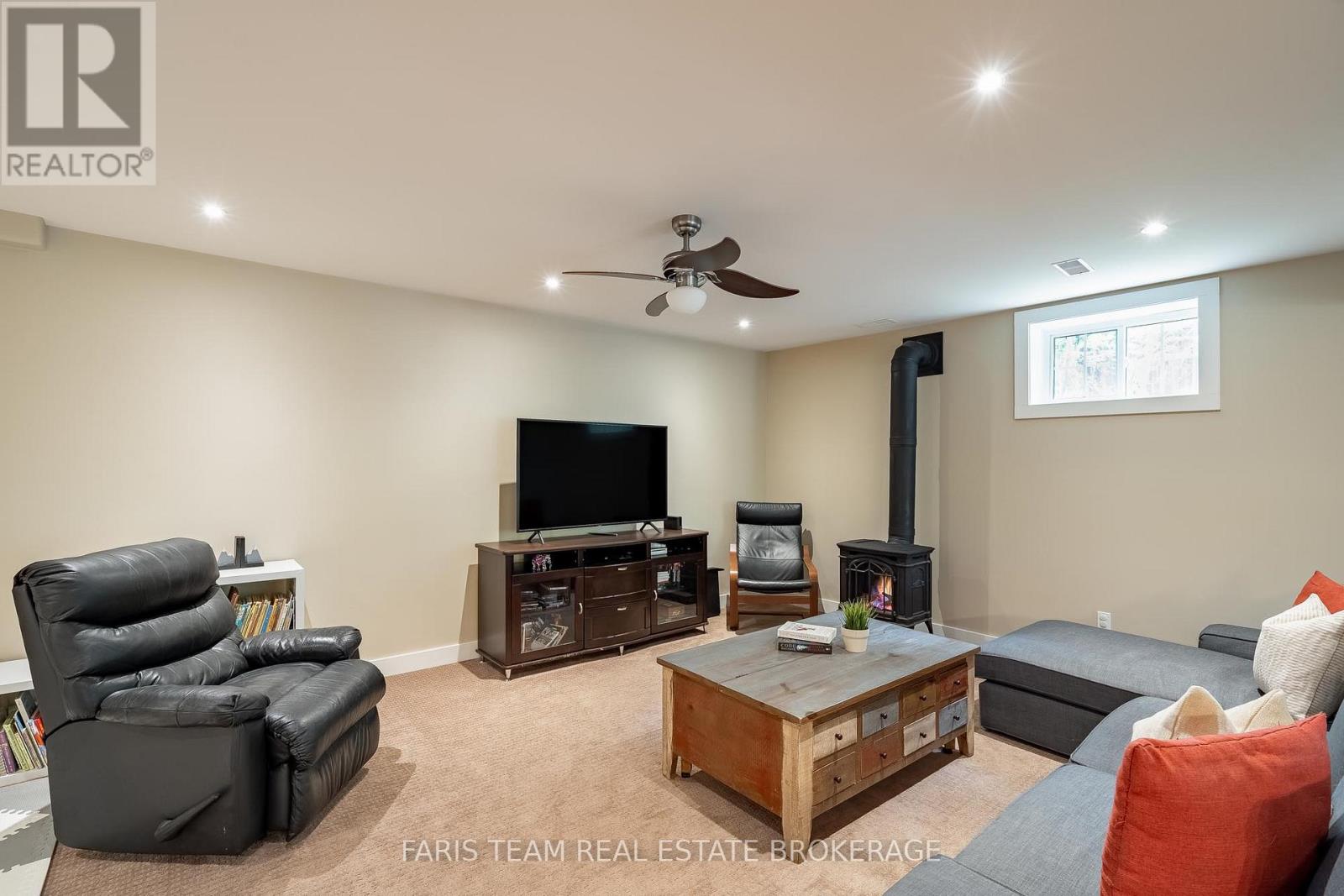 11 Snowshoe Trail Property Photo 25