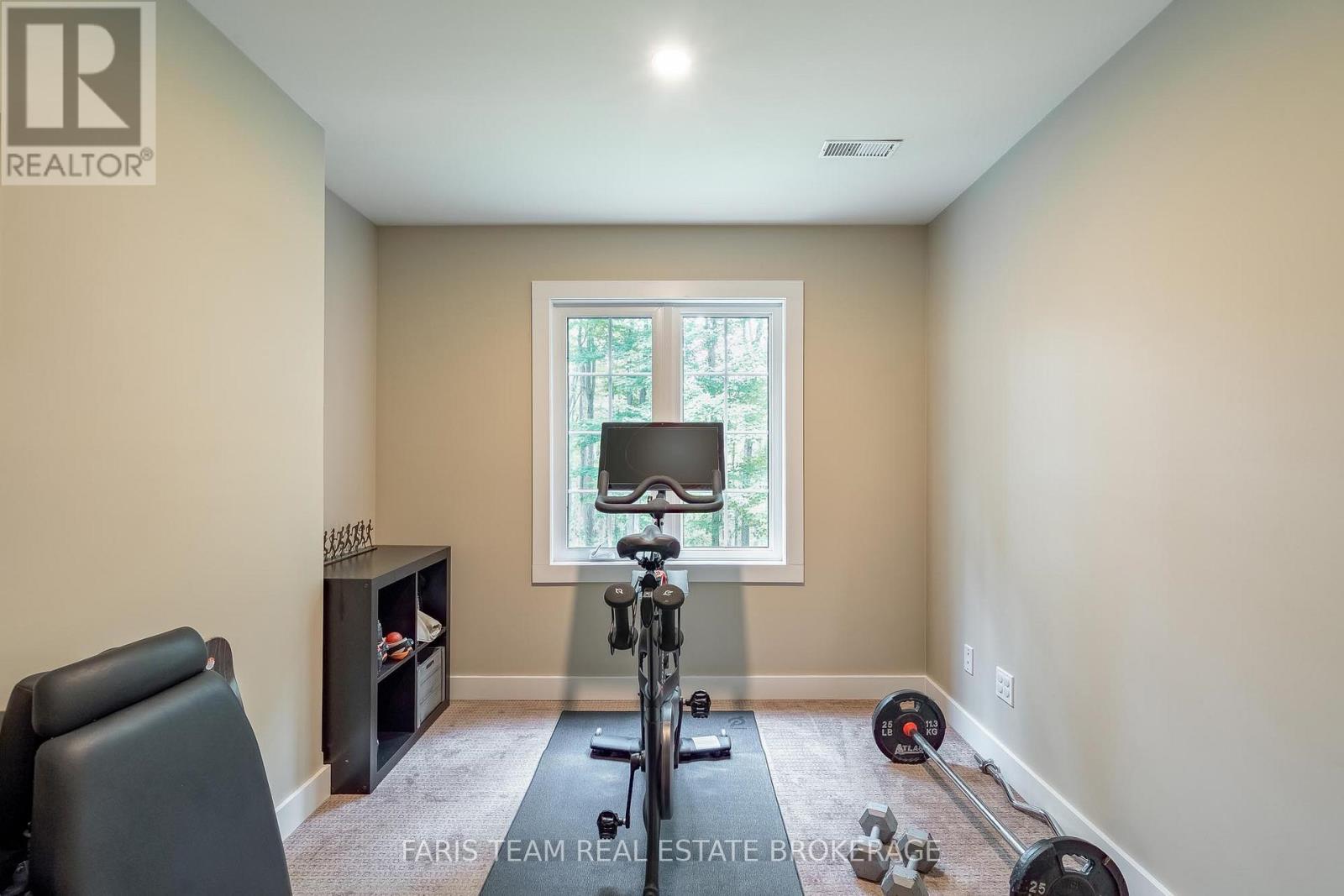 11 Snowshoe Trail Property Photo 31
