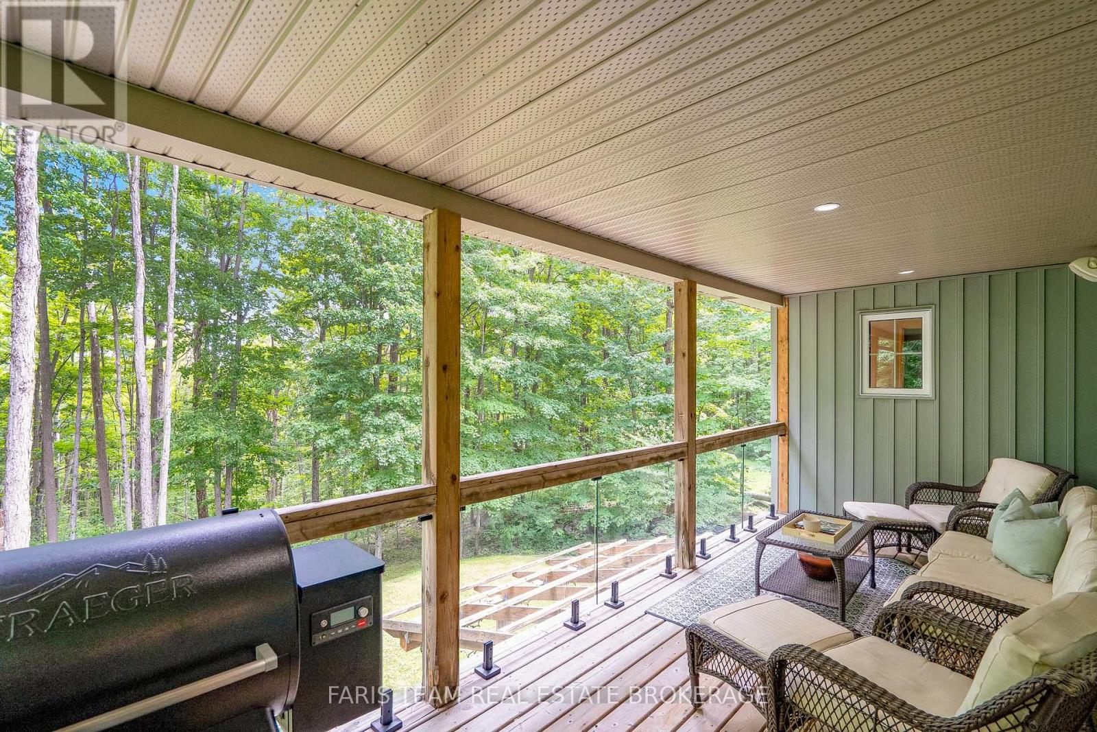 11 Snowshoe Trail Property Photo 35