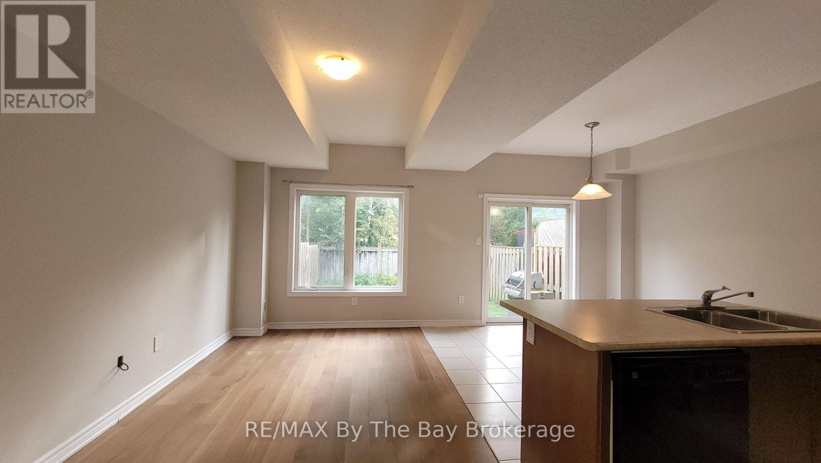 28 Arcadia Drive Property Photo 7
