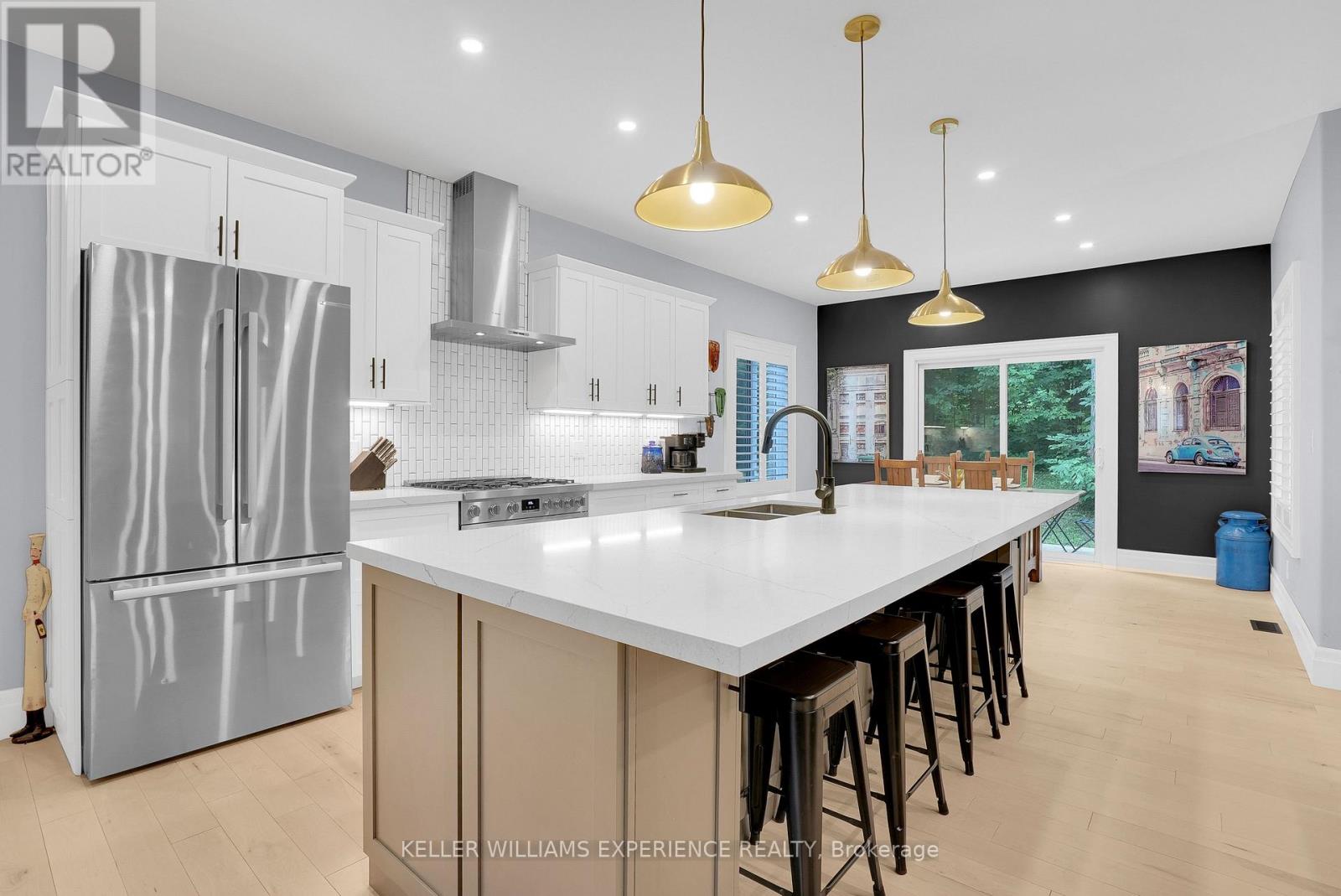 41 Heron Boulevard Property Photo 3