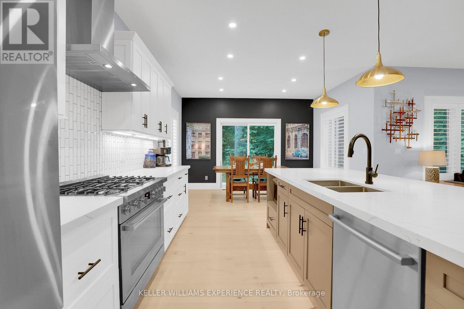 41 Heron Boulevard Property Photo 4