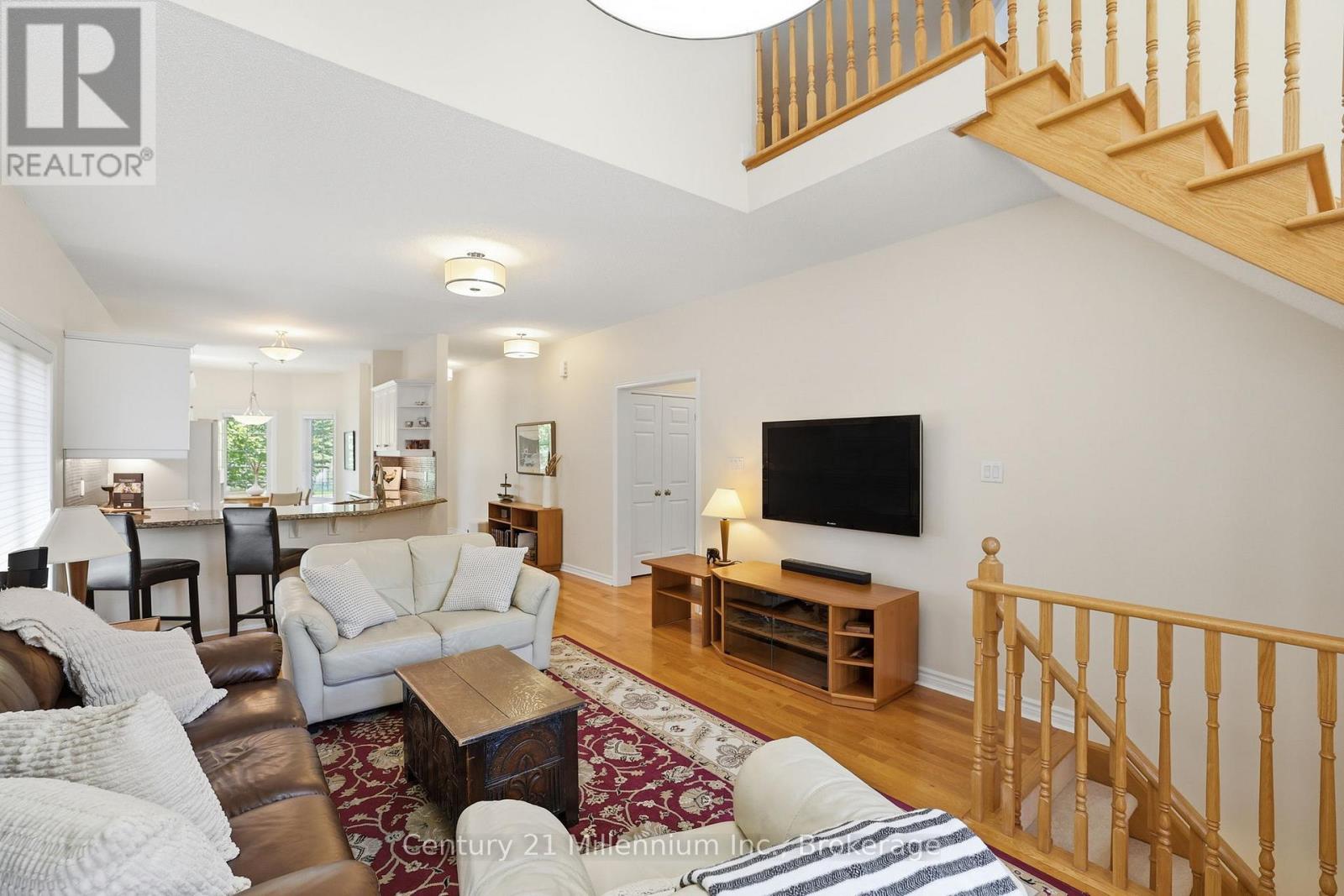 18 Thomas Drive Property Photo 8