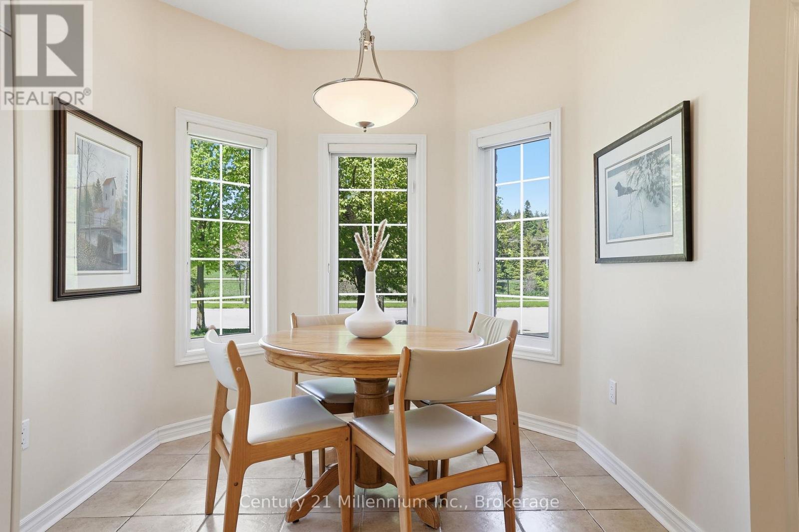 18 Thomas Drive Property Photo 15