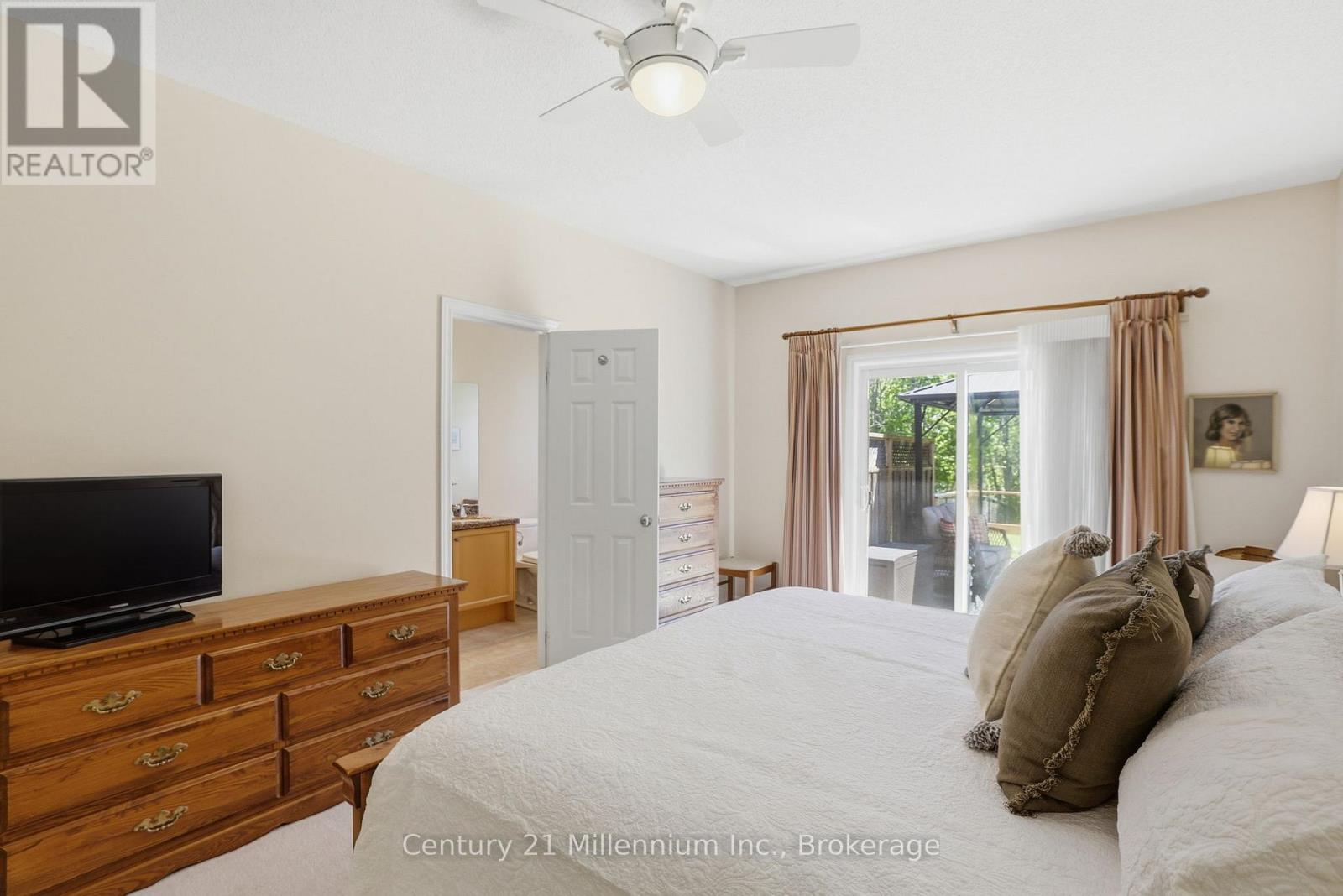 18 Thomas Drive Property Photo 20