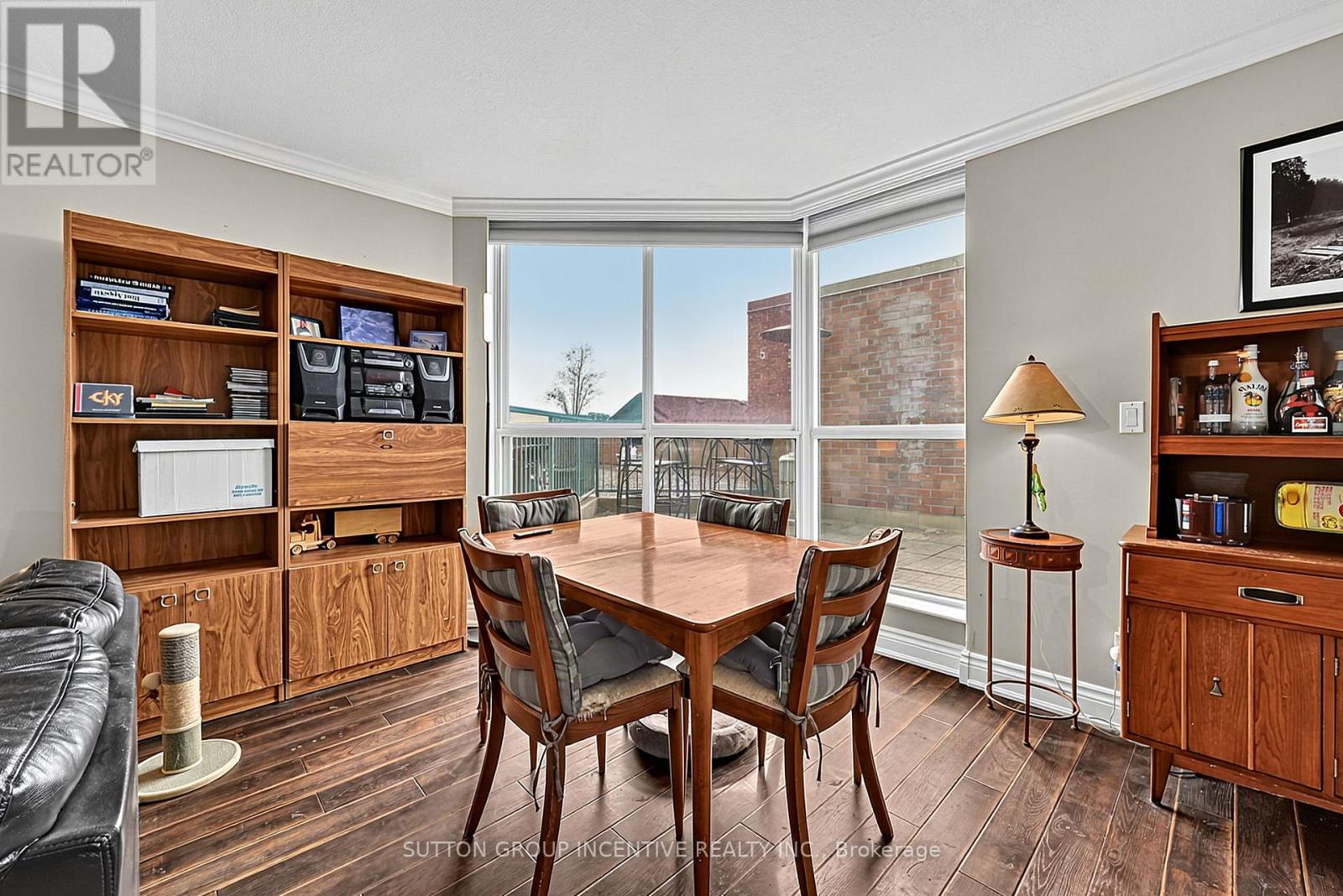 304 - 140 Dunlop Street E Property Photo 13