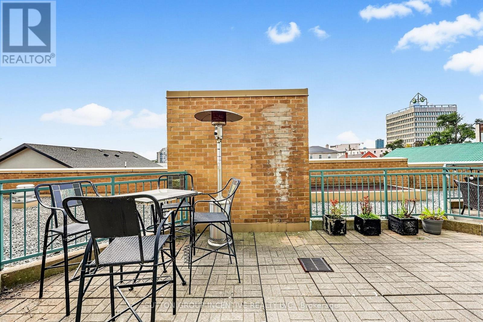 304 - 140 Dunlop Street E Property Photo 23