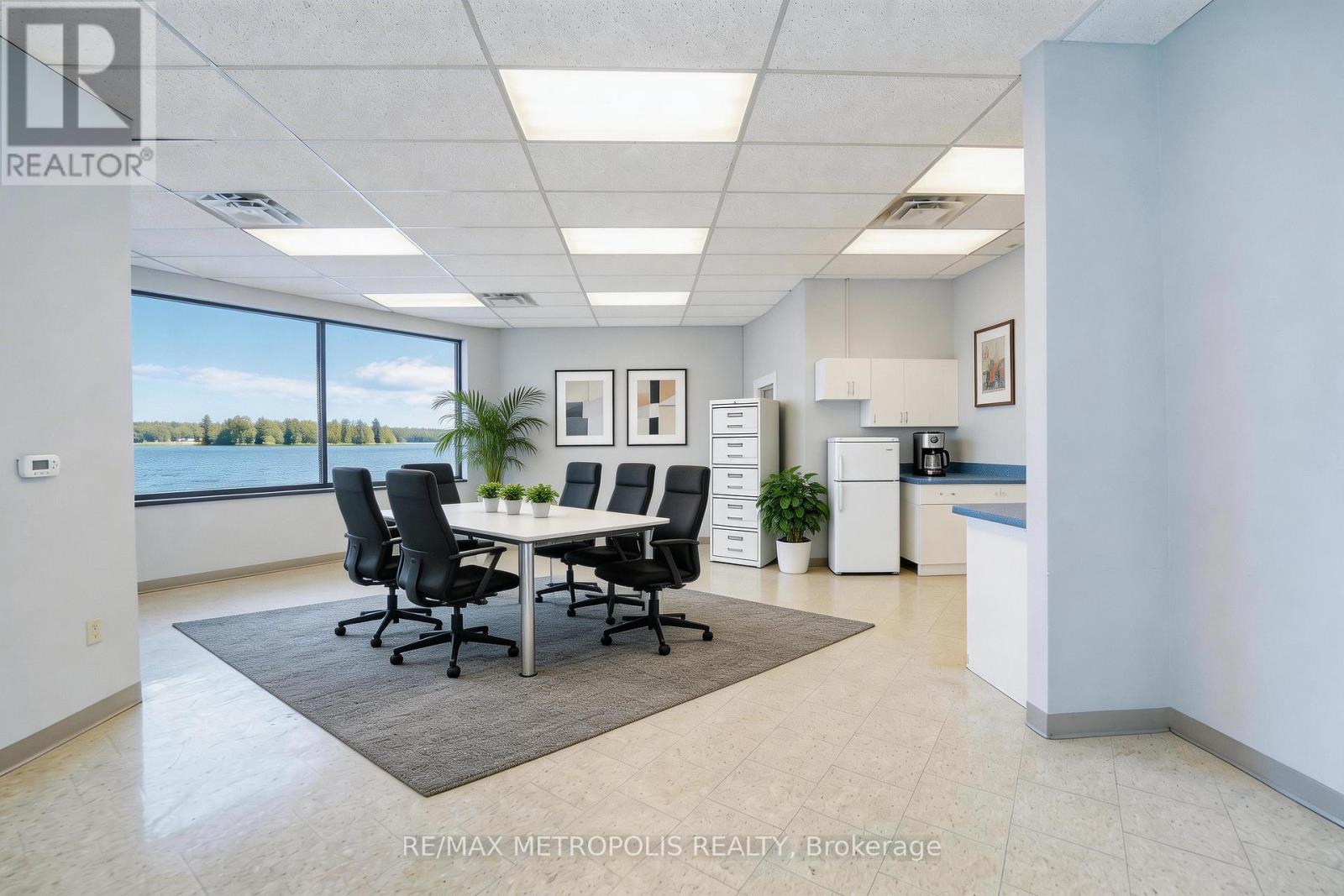S13811780 Property Photo 11