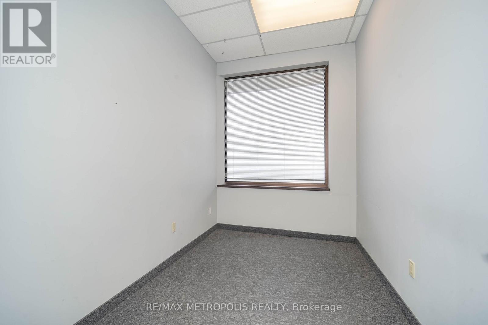 S13811780 Property Photo 24