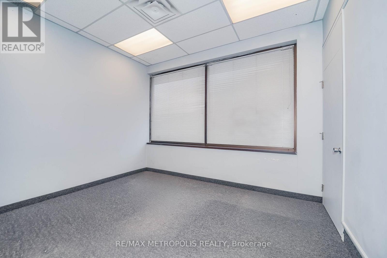 S13811780 Property Photo 27