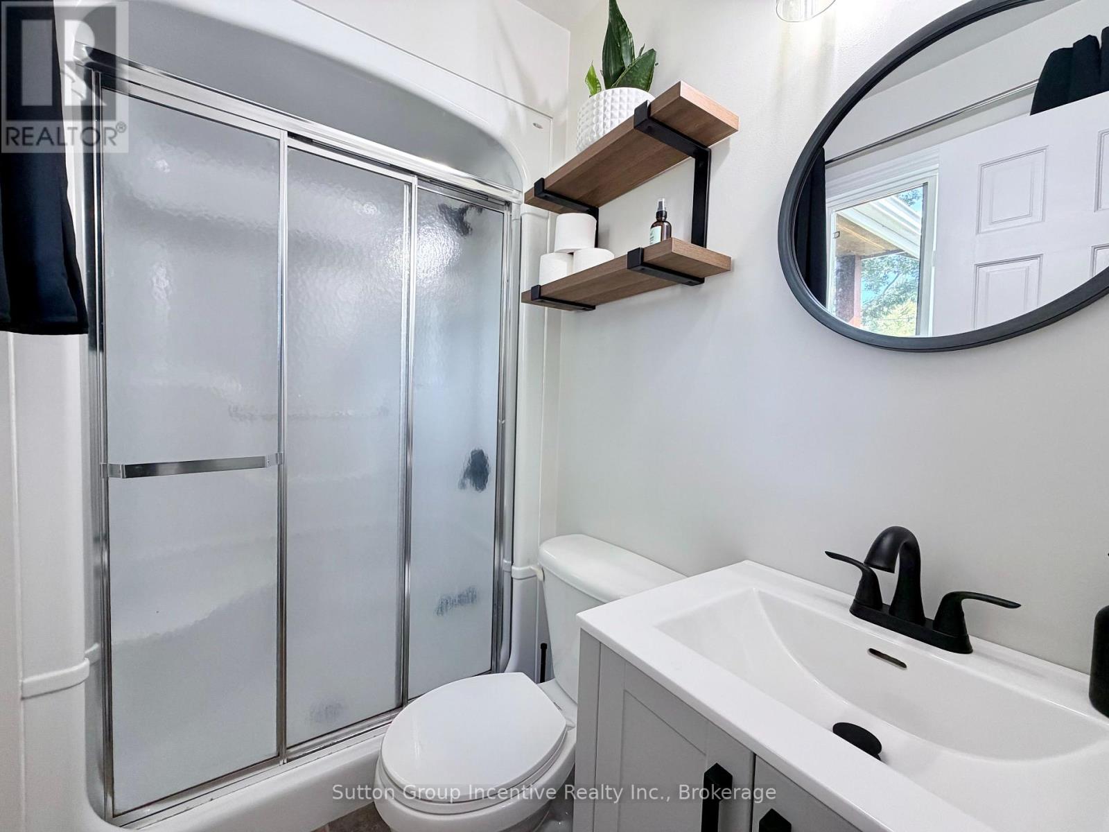 9 George Street Property Photo 27