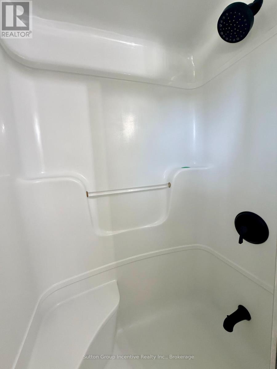 9 George Street Property Photo 28