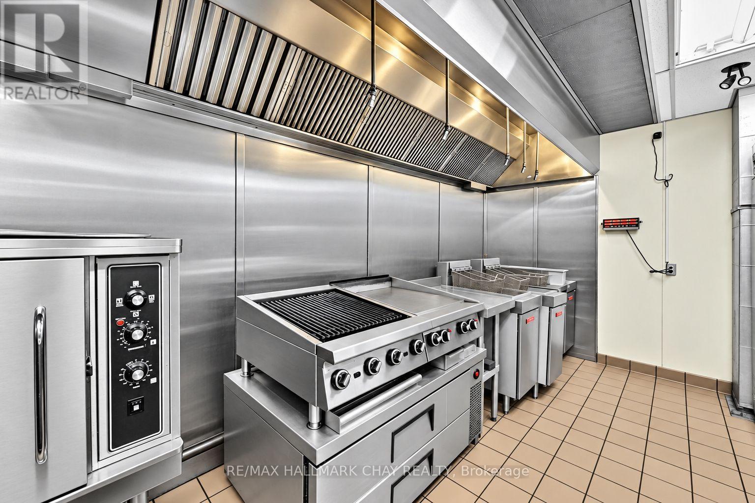 137 Dunlop Street E Property Photo 16