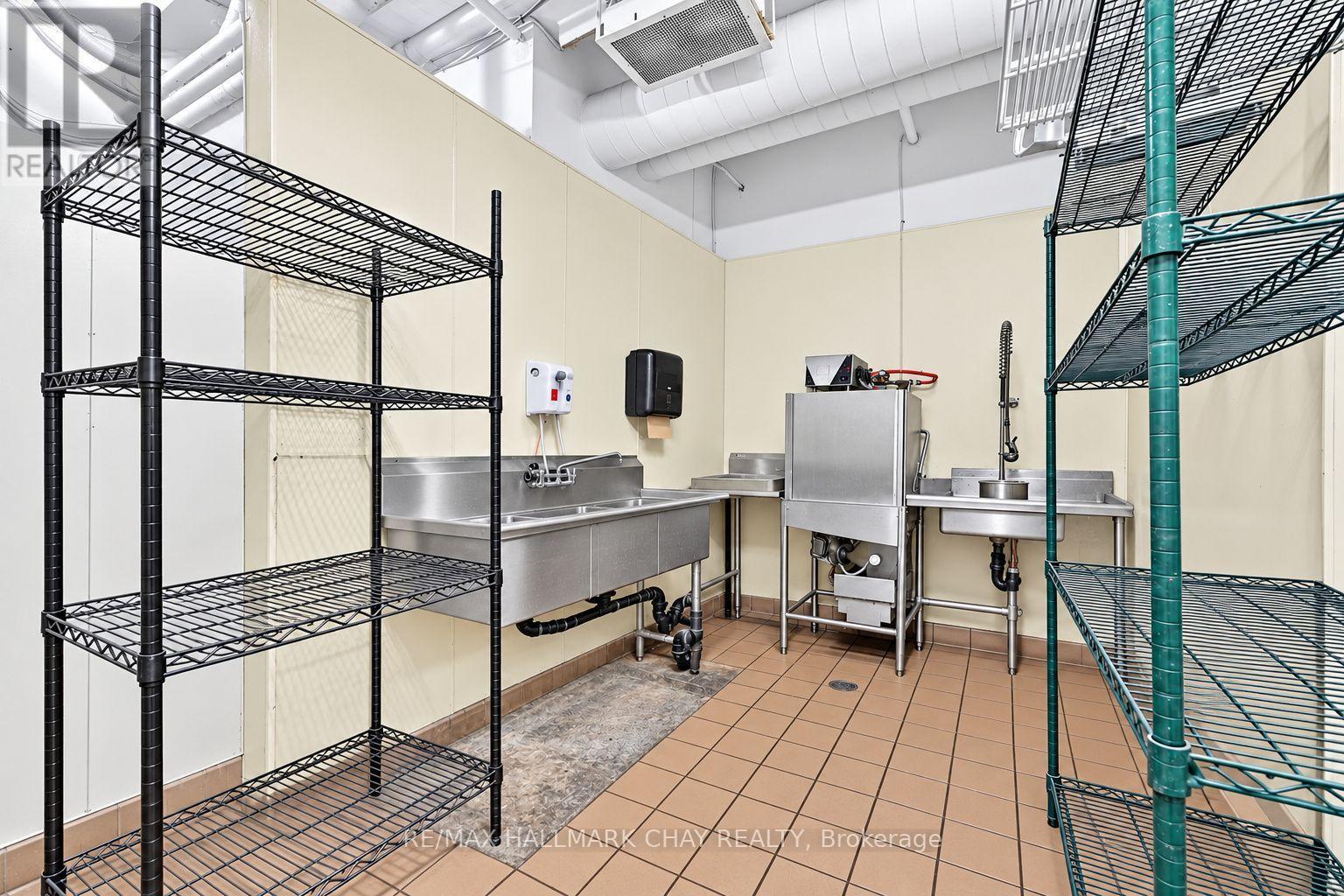 137 Dunlop Street E Property Photo 21