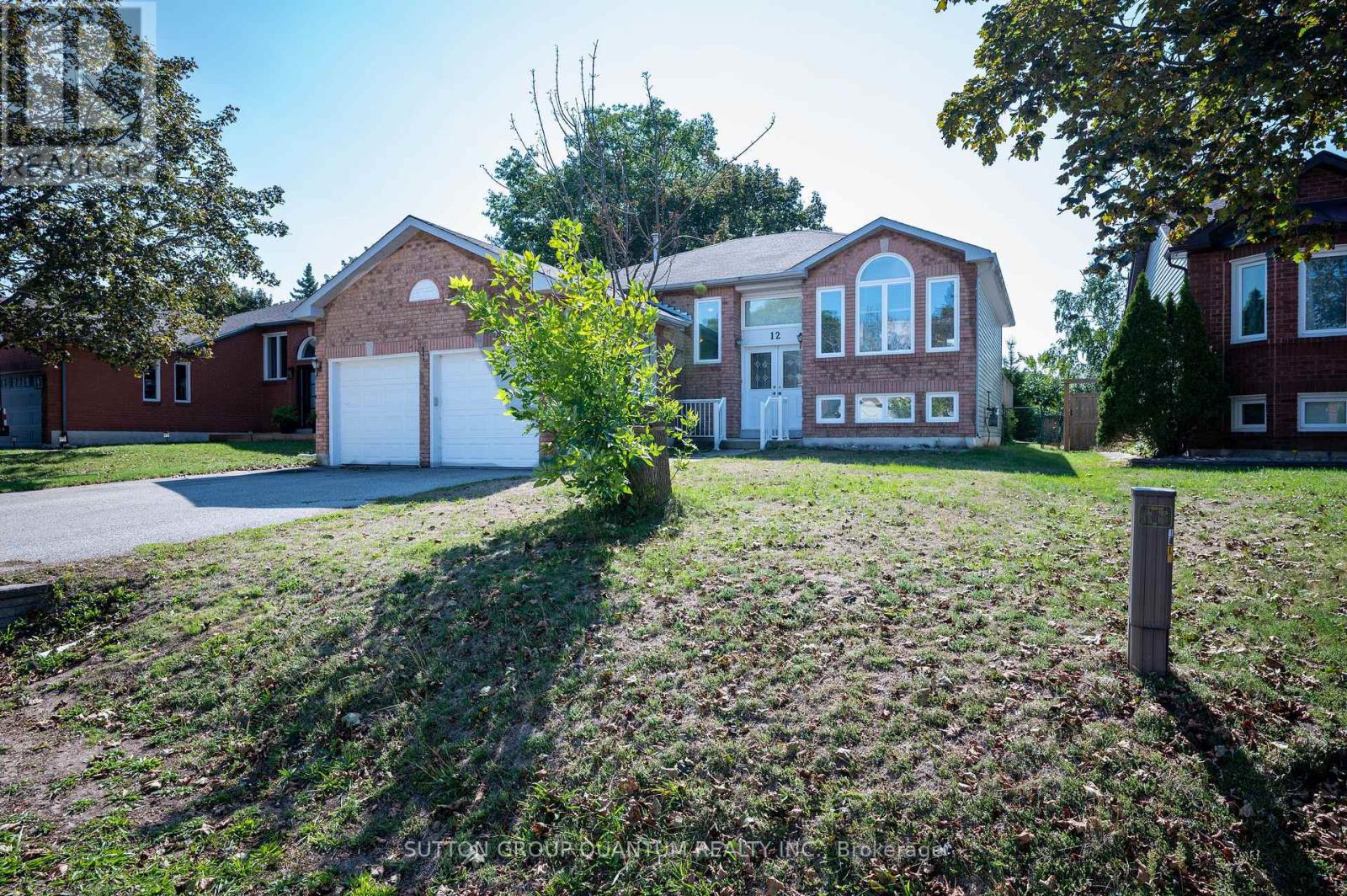 12 Langevin Drive Property Photo 4