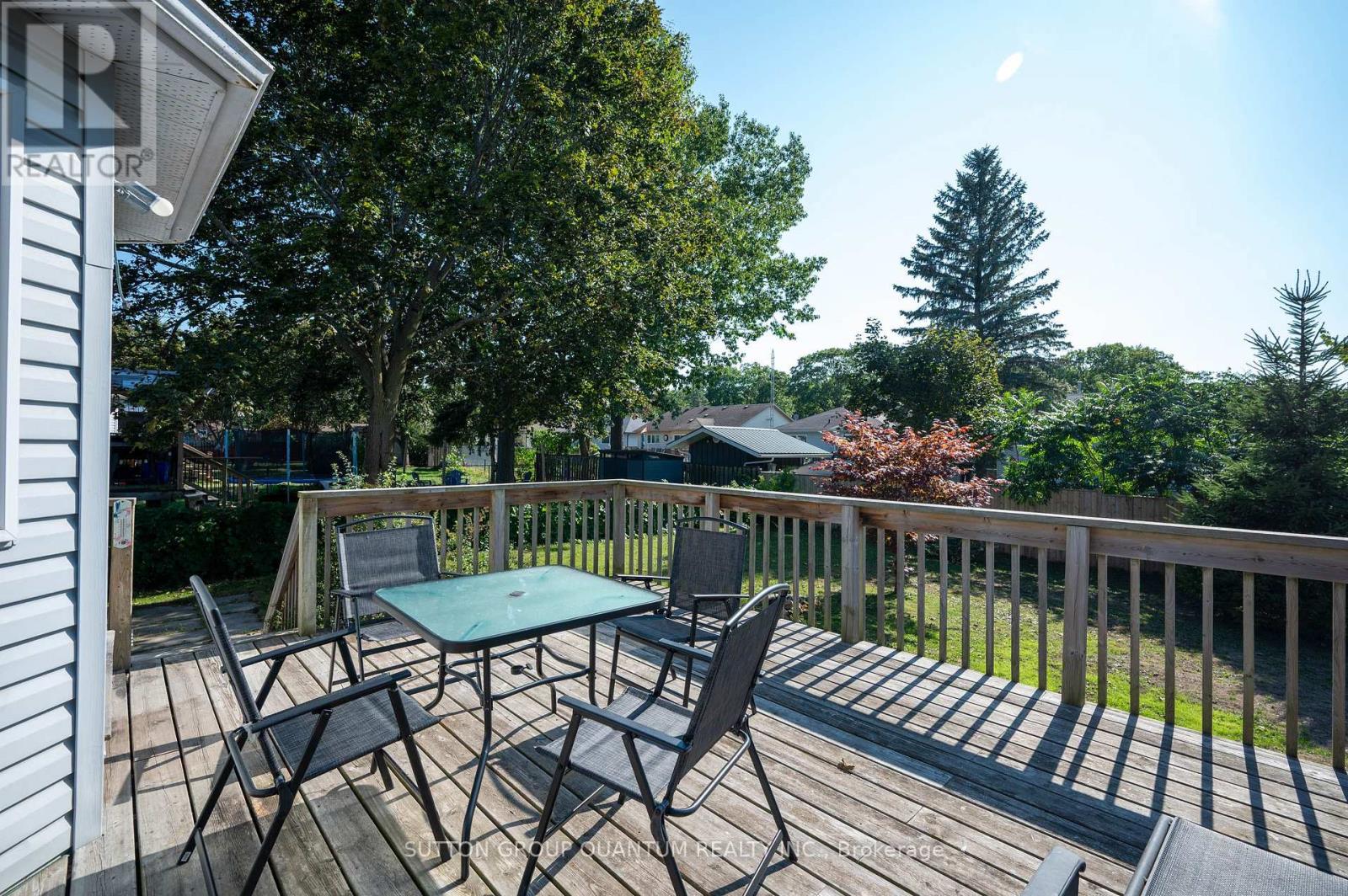 12 Langevin Drive Property Photo 39